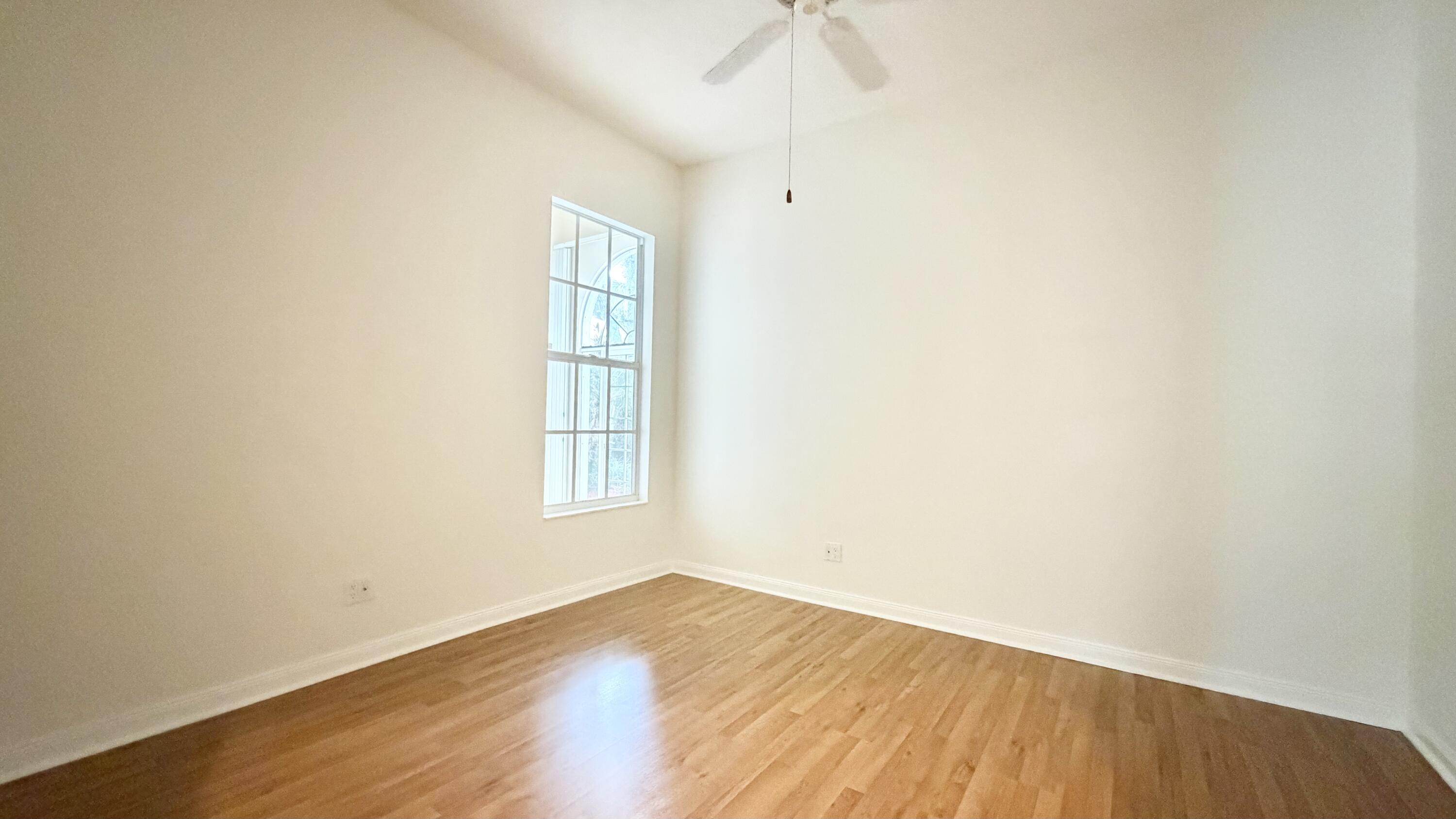 RIVERWALK - Residential