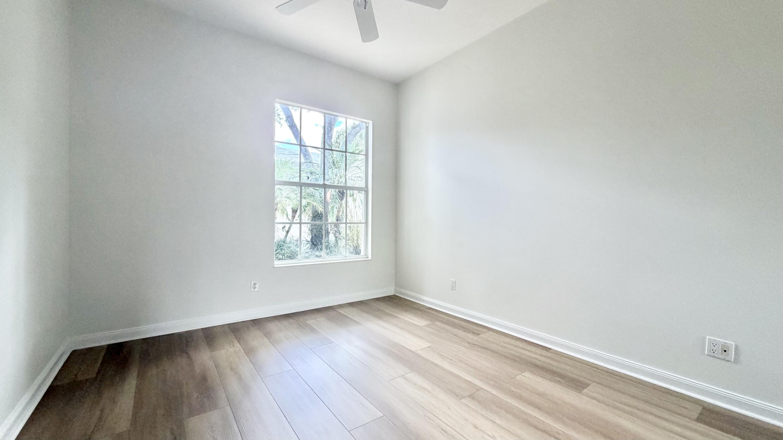 RIVERWALK - Residential