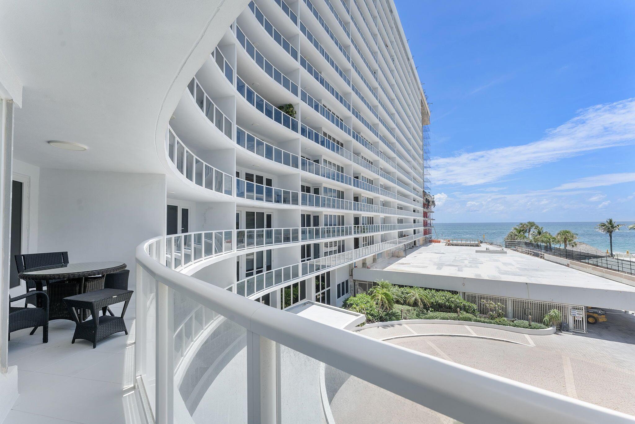 4100 Galt Ocean Drive 302