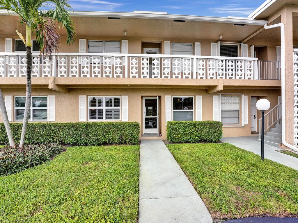 Photo of 1111 Cactus Terrace #103, Delray Beach, FL 33445 (MLS # R10939426)