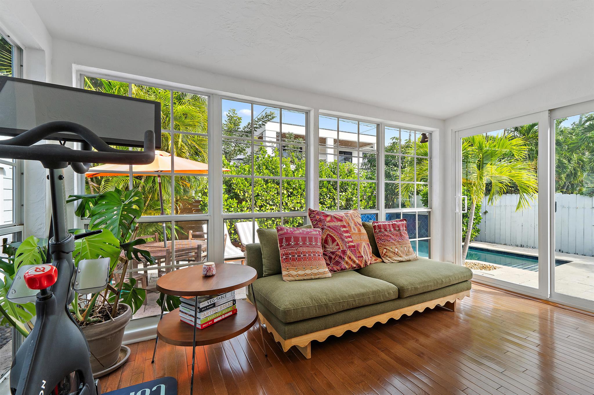 NORTH SHORE TERRACE 2 - Residential