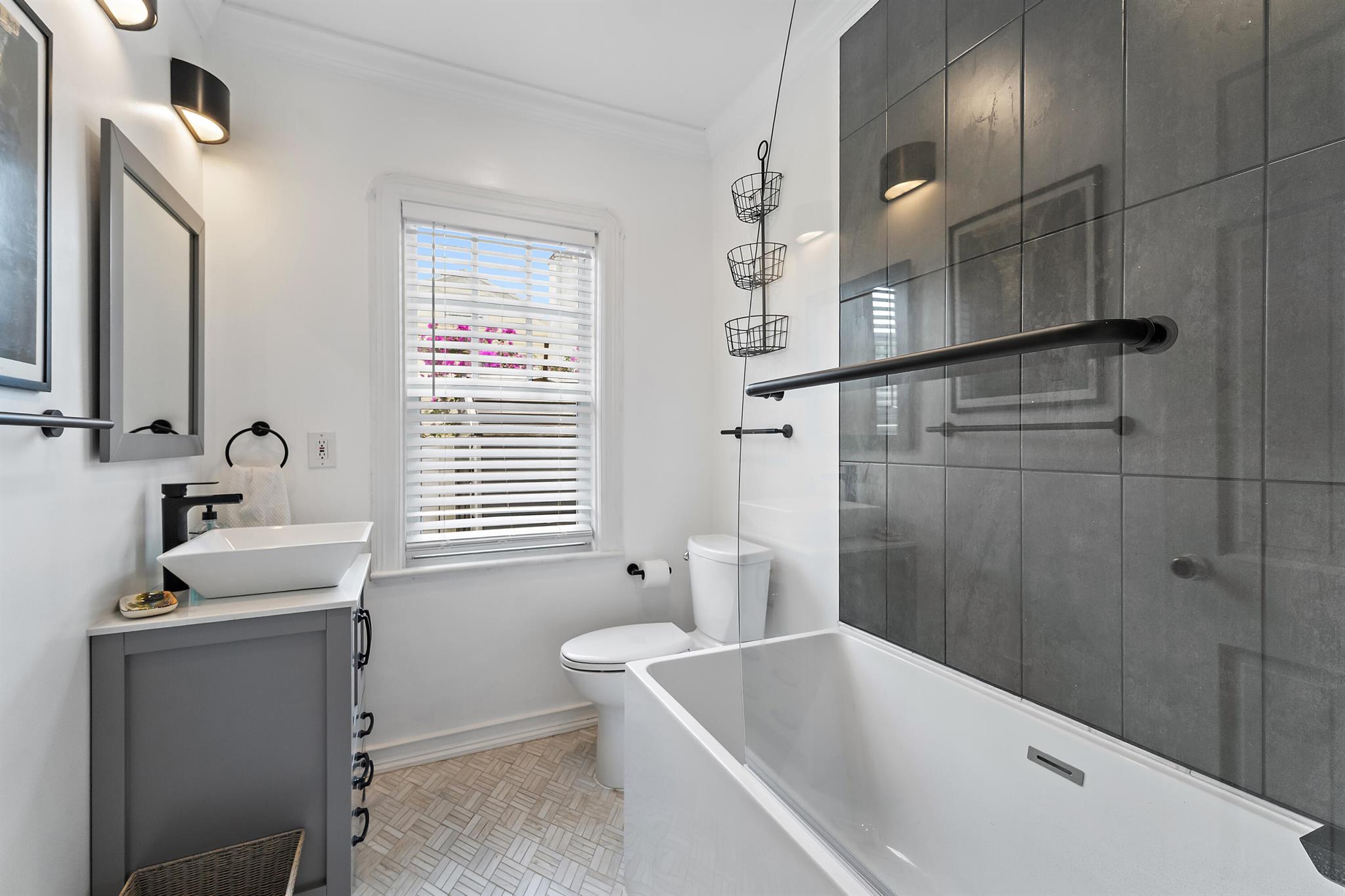 NORTH SHORE TERRACE 2 - Residential