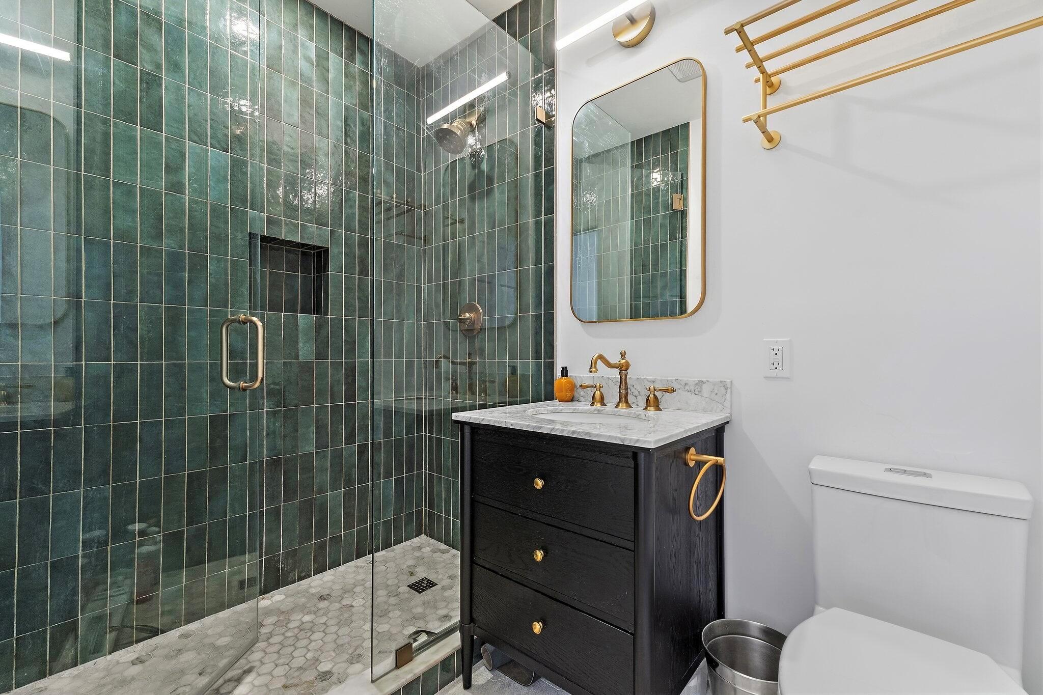 NORTH SHORE TERRACE 2 - Residential