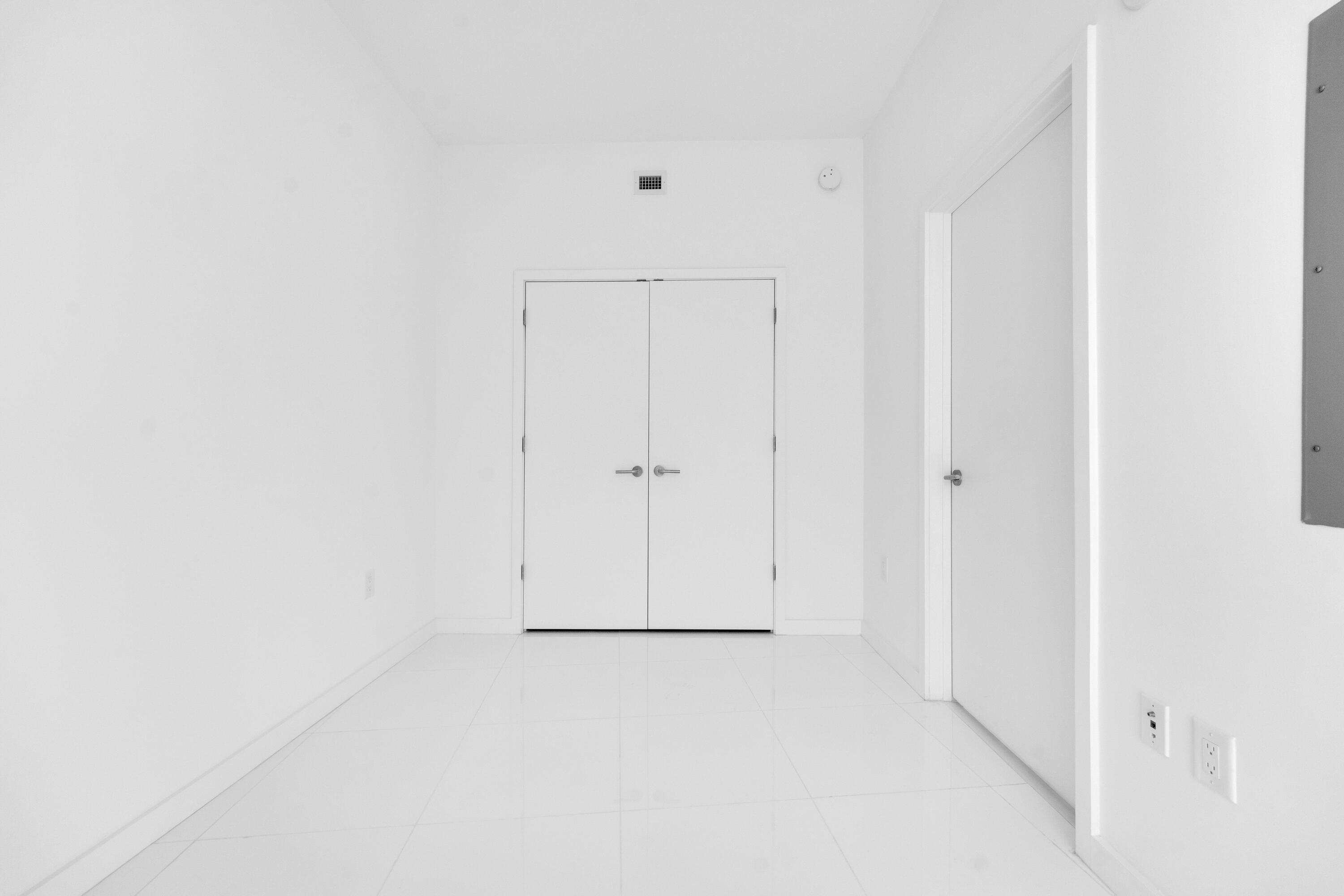 PARAMOUNT MIAMI WORLDCENTER CONDO - Residential Lease