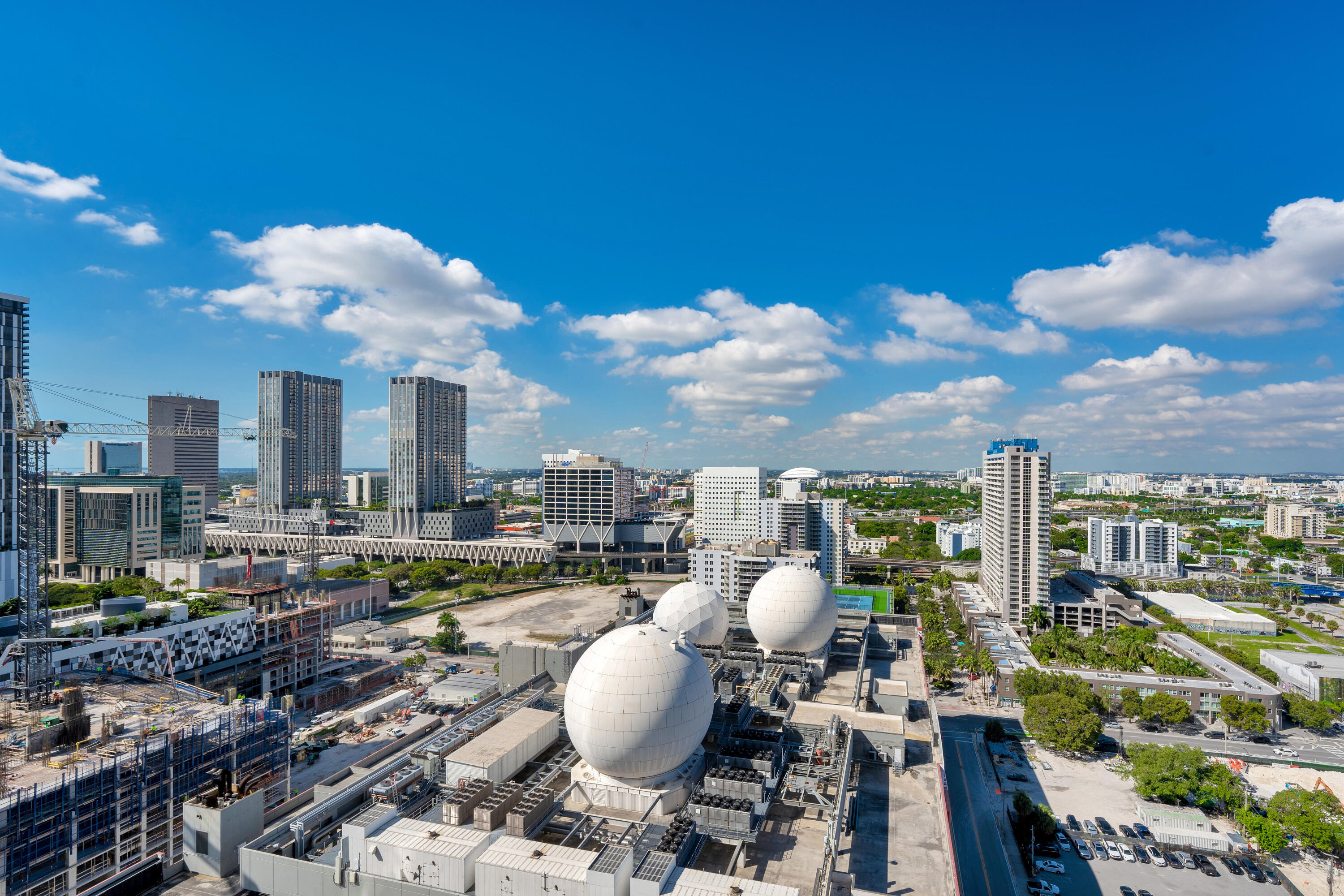 PARAMOUNT MIAMI WORLDCENTER CONDO - Residential Lease