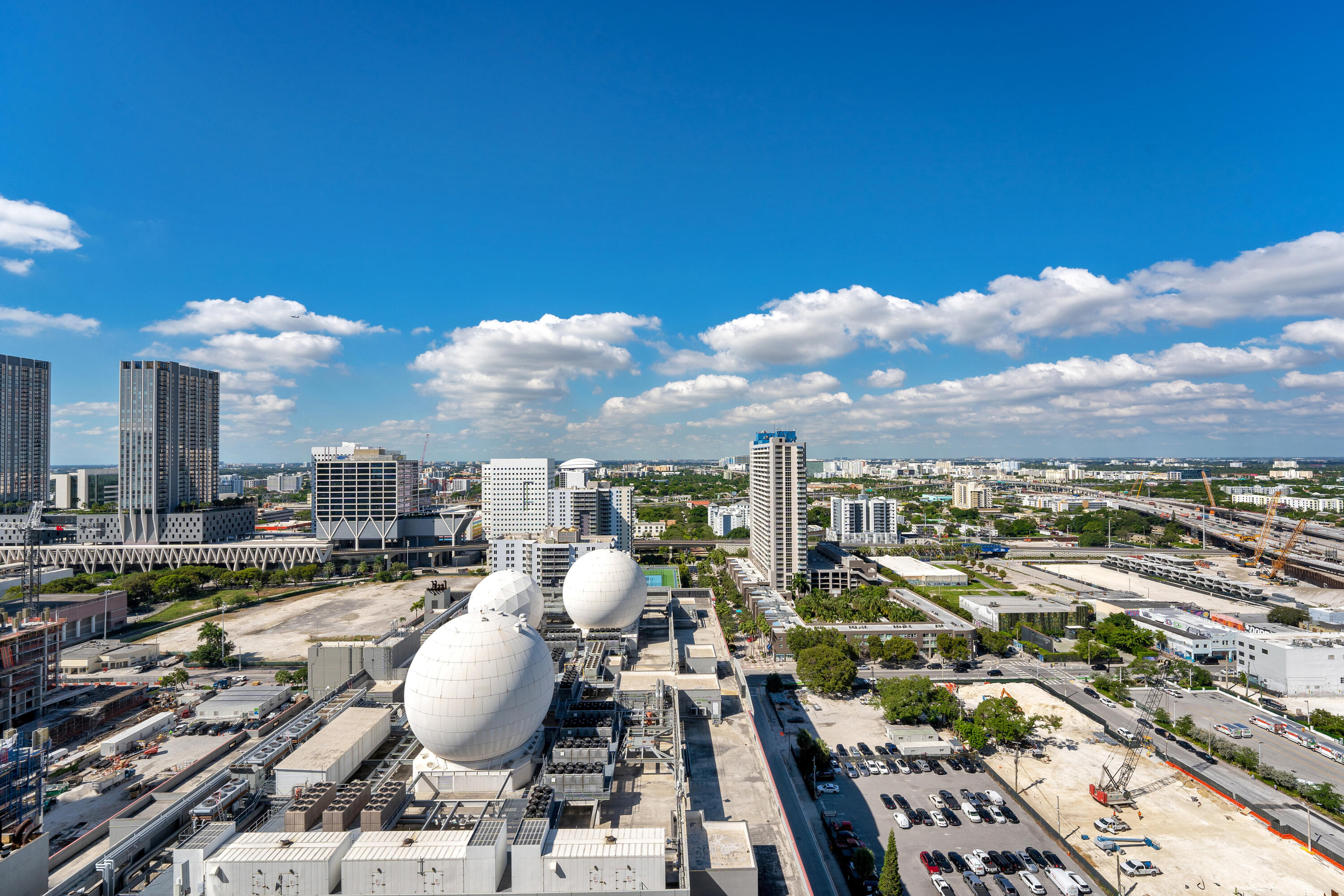 PARAMOUNT MIAMI WORLDCENTER CONDO - Residential Lease