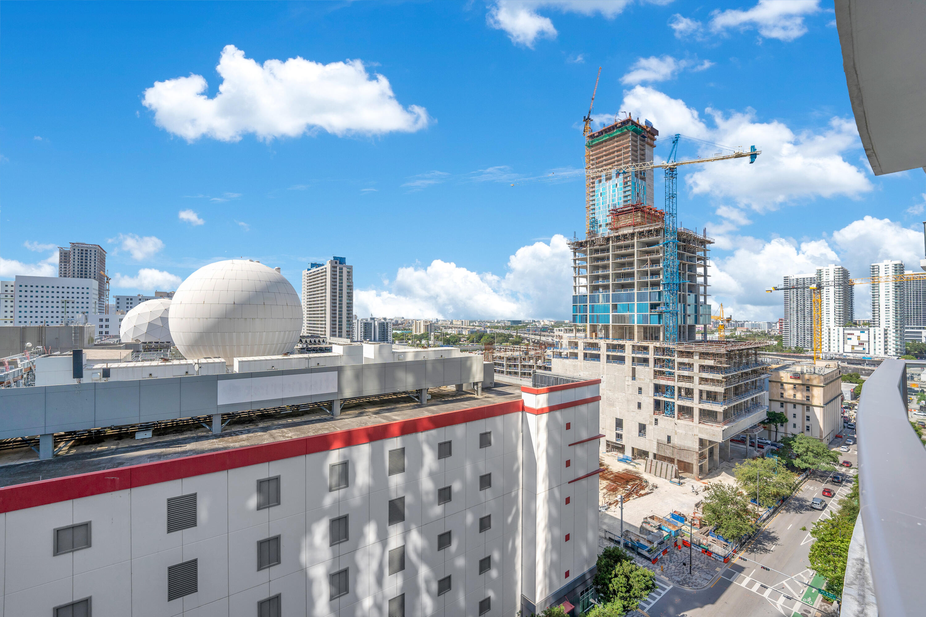 PARAMOUNT MIAMI WORLDCENTER CONDO - Residential Lease