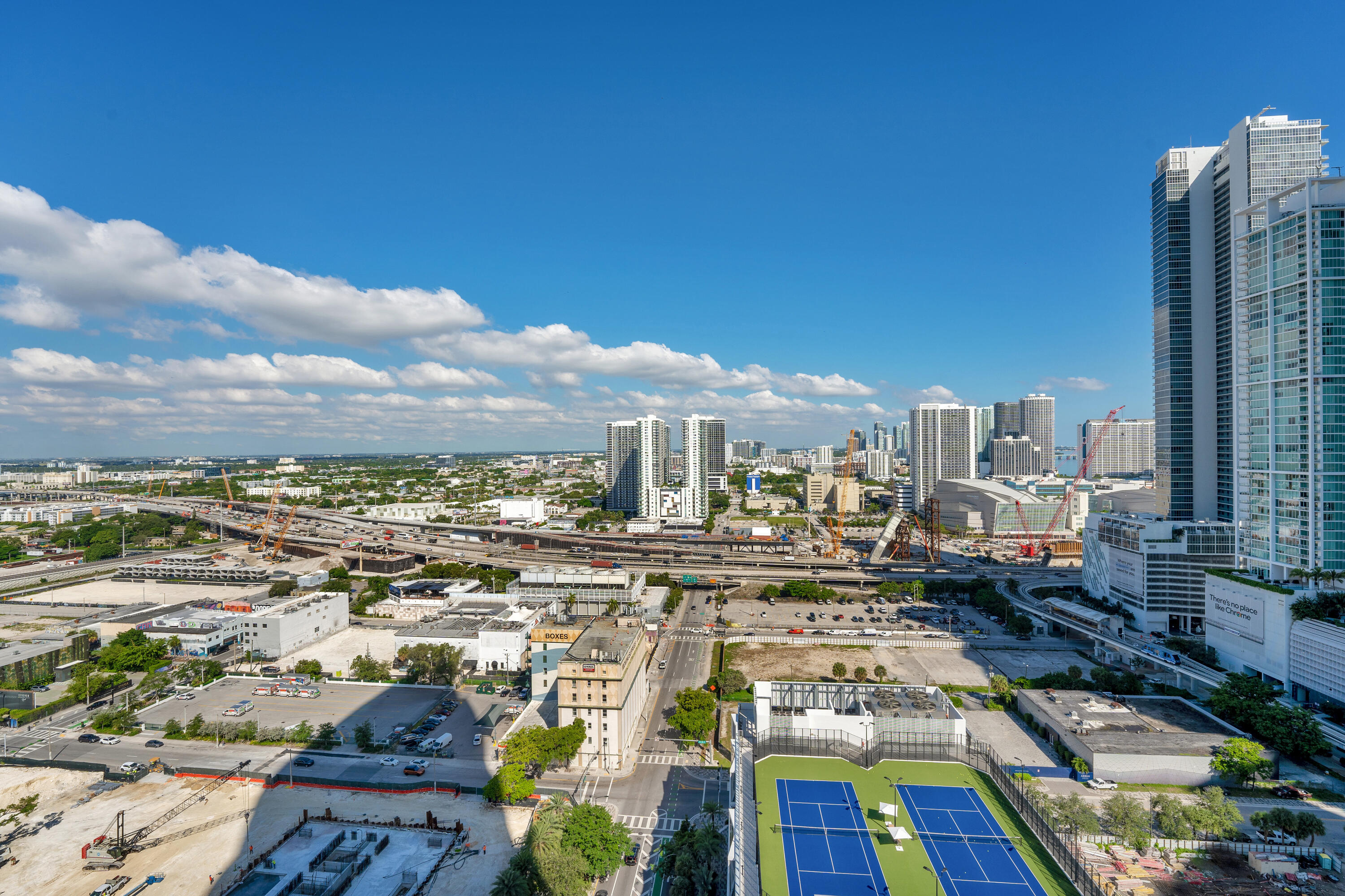 PARAMOUNT MIAMI WORLDCENTER CONDO - Residential Lease