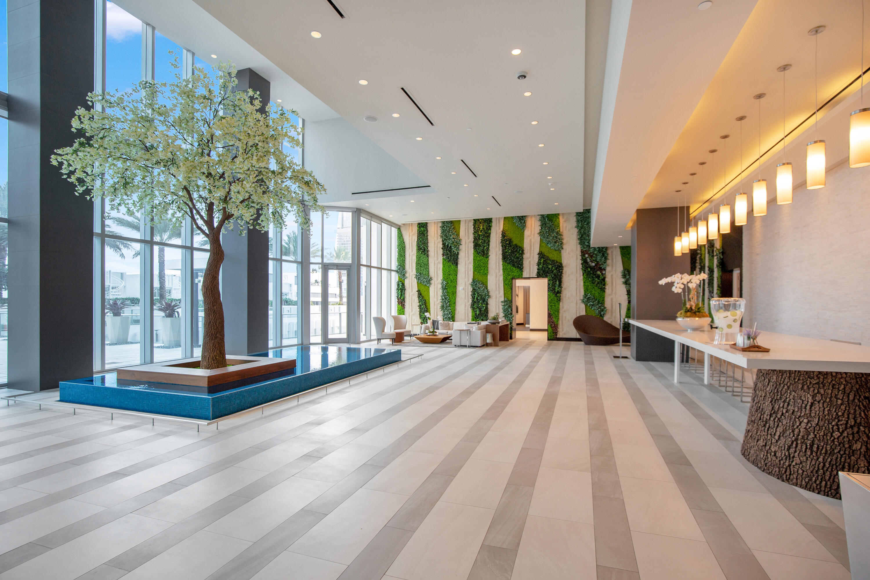 PARAMOUNT MIAMI WORLDCENTER CONDO - Residential Lease