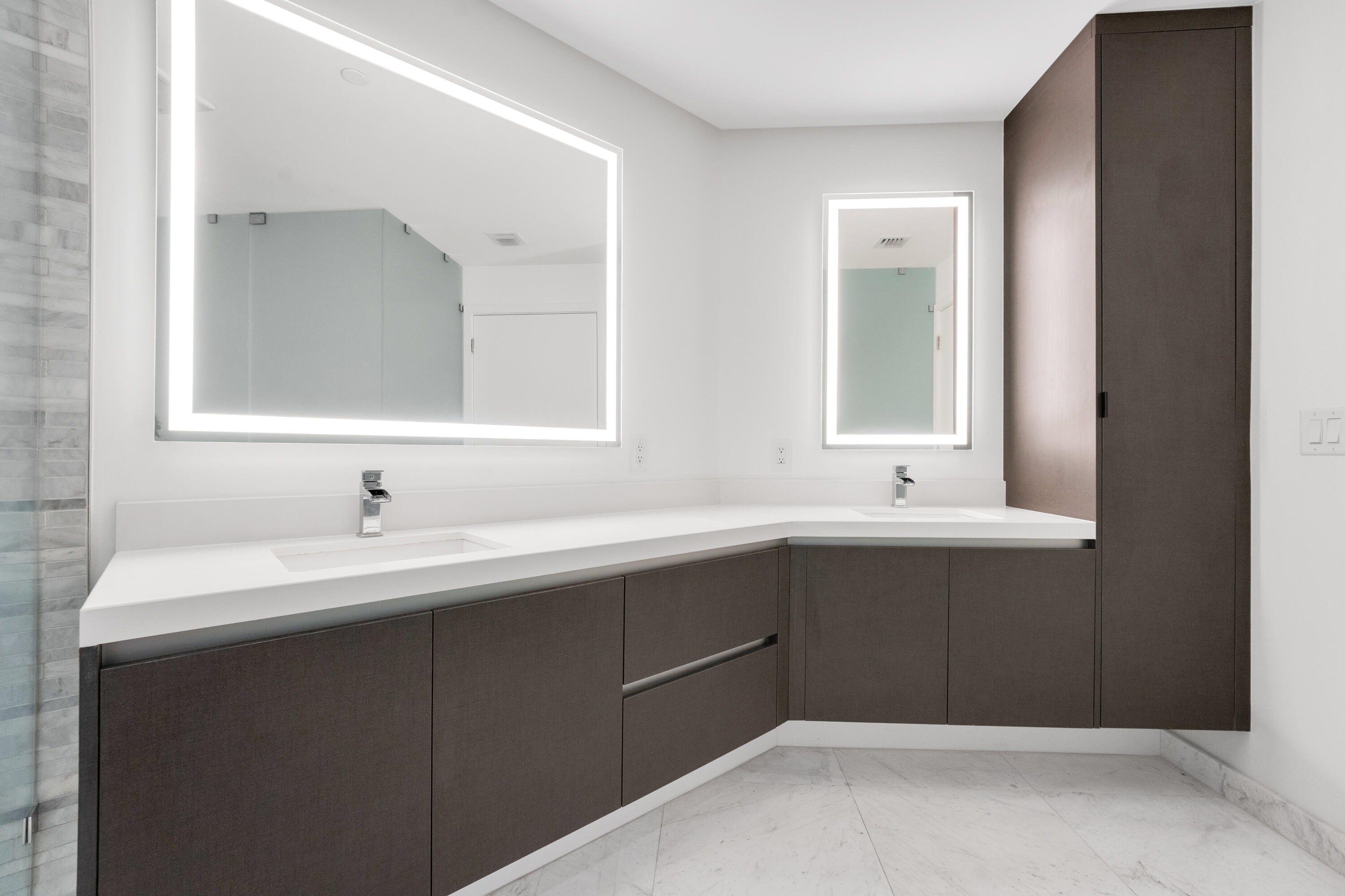 PARAMOUNT MIAMI WORLDCENTER CONDO - Residential Lease