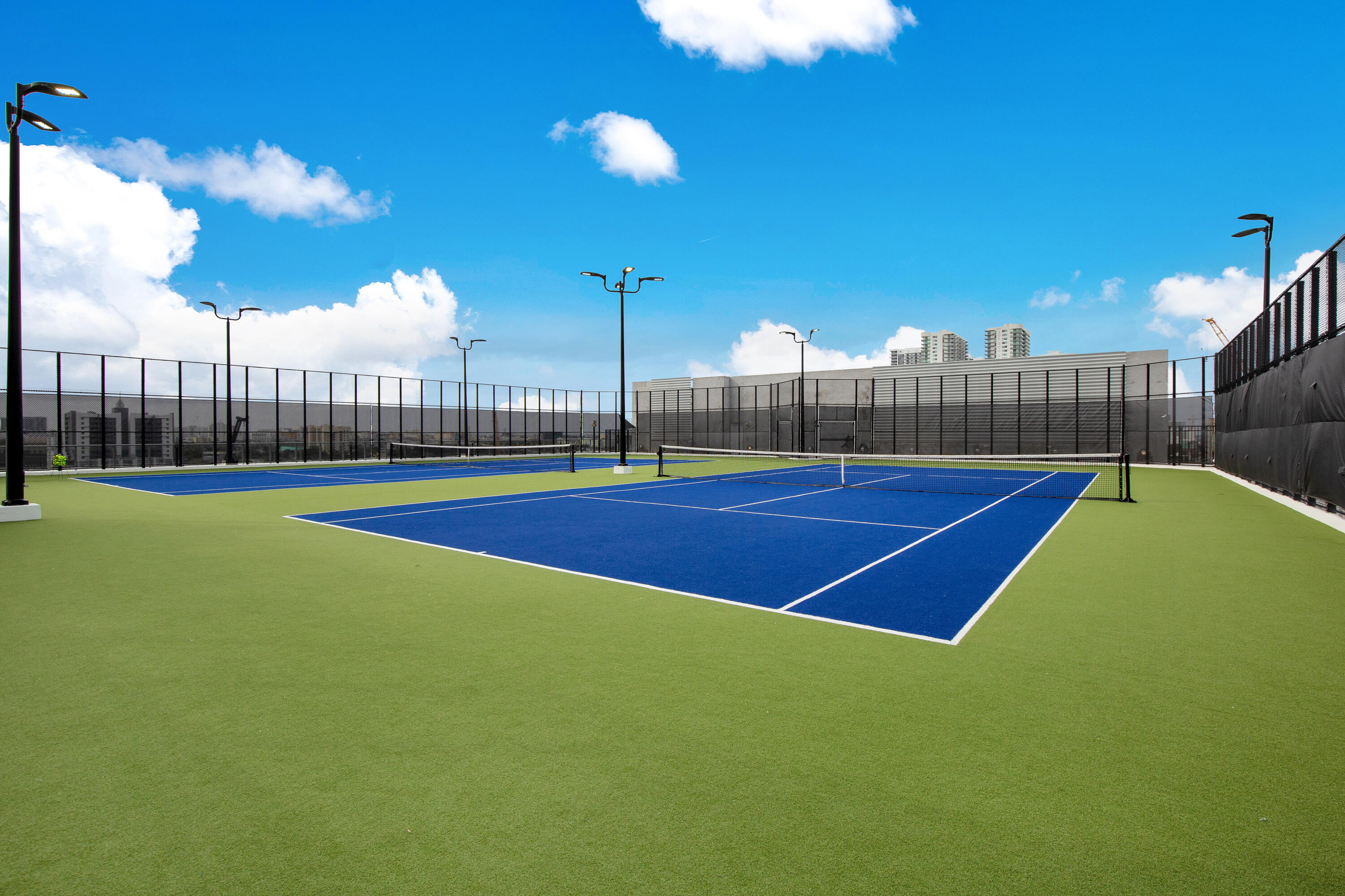 PARAMOUNT MIAMI WORLDCENTER CONDO - Residential Lease