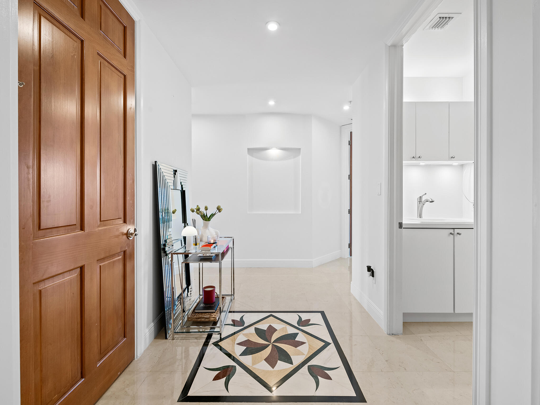 ARIA AT LAS OLAS CONDO - Residential Lease
