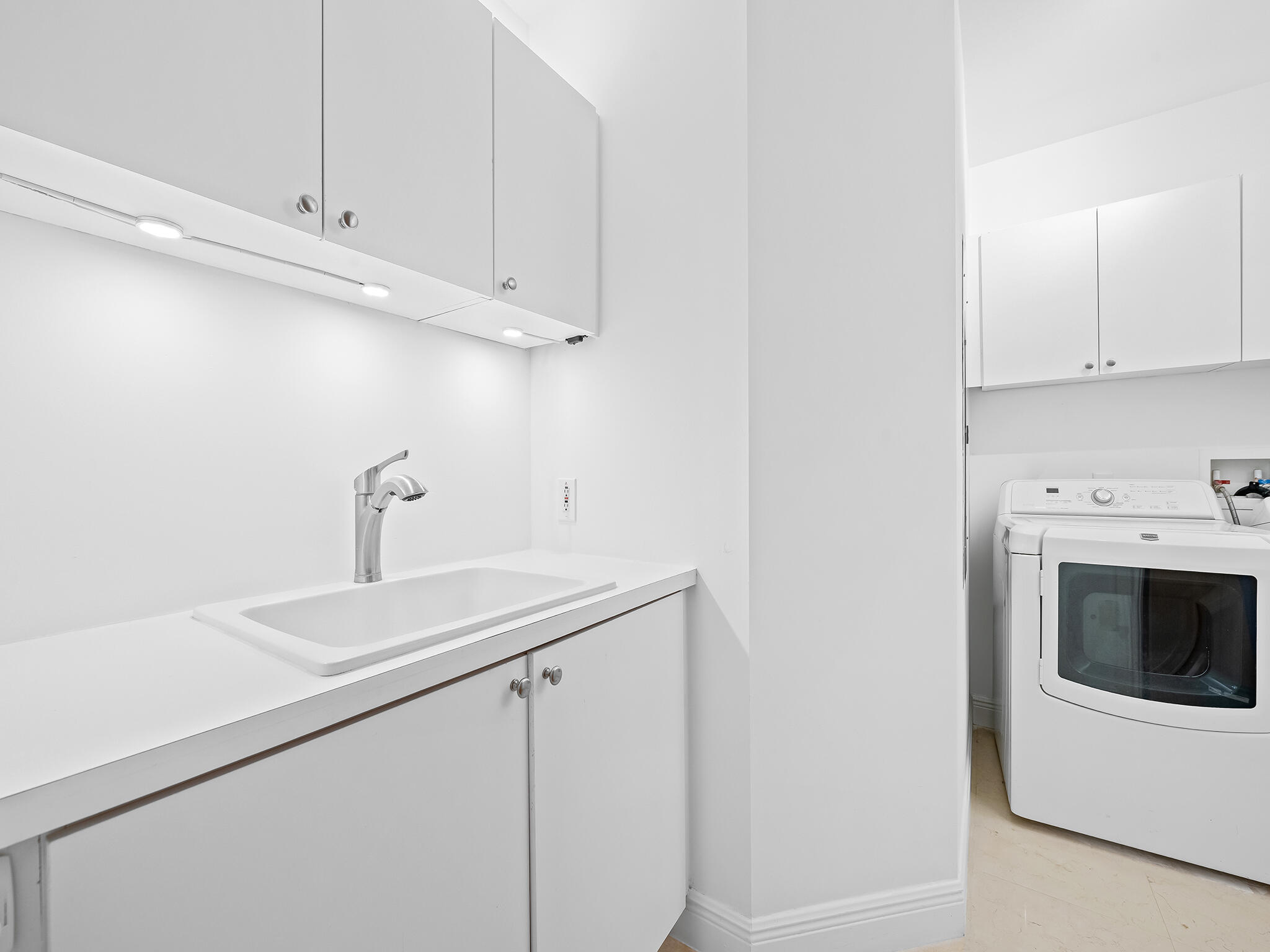 ARIA AT LAS OLAS CONDO - Residential Lease
