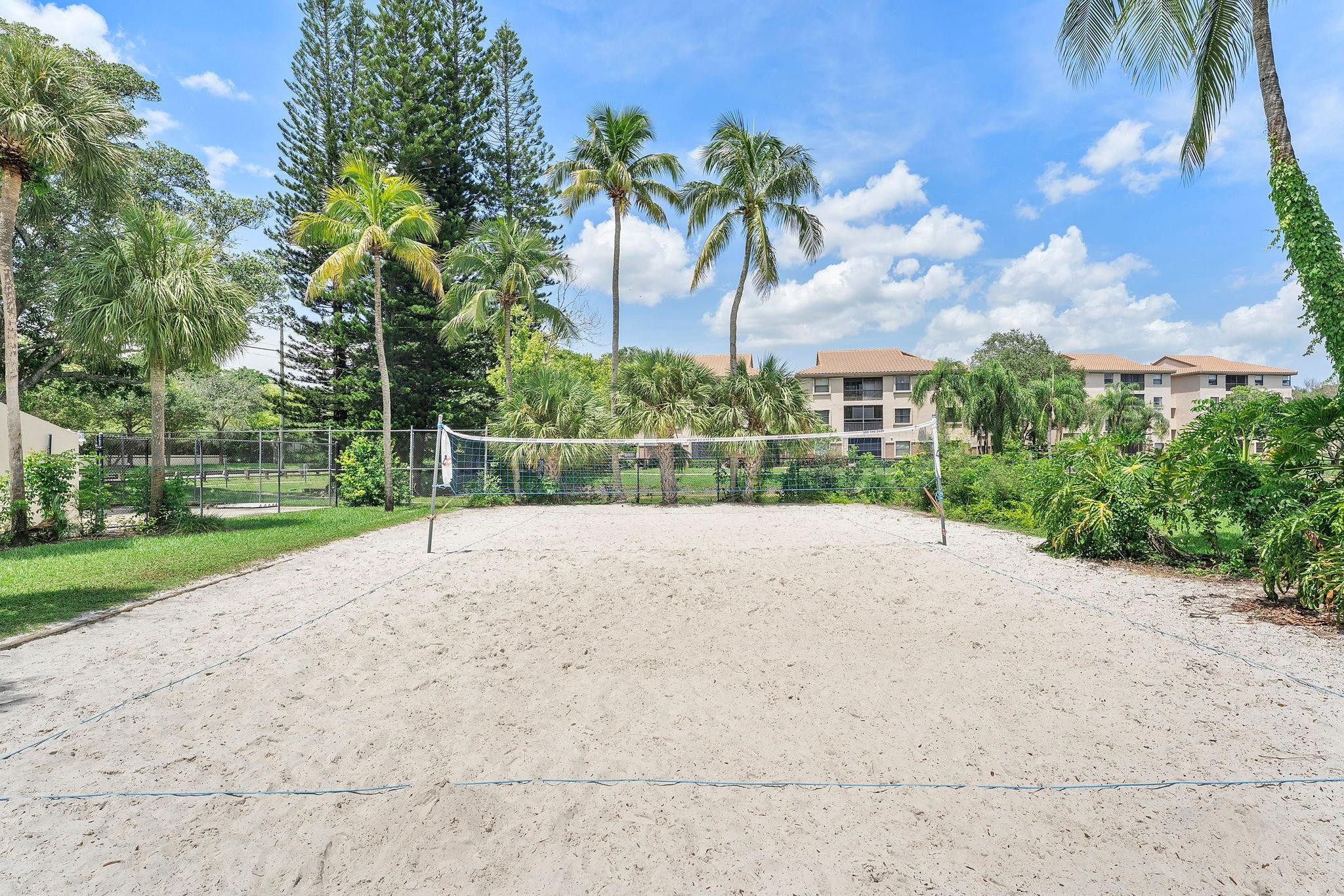 Golden Raintree III - Residential