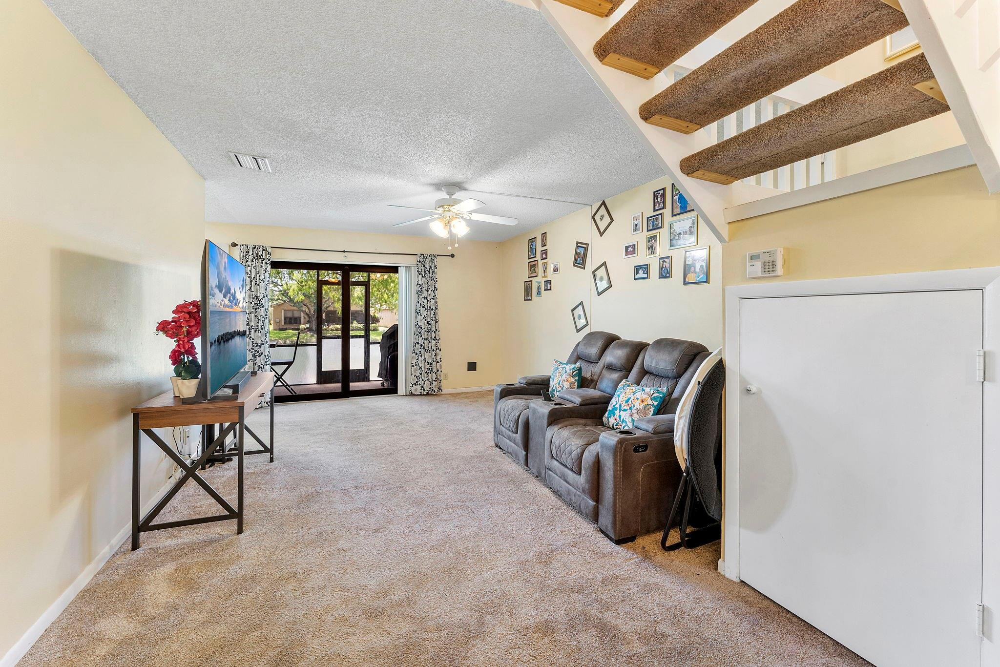 Golden Raintree III - Residential