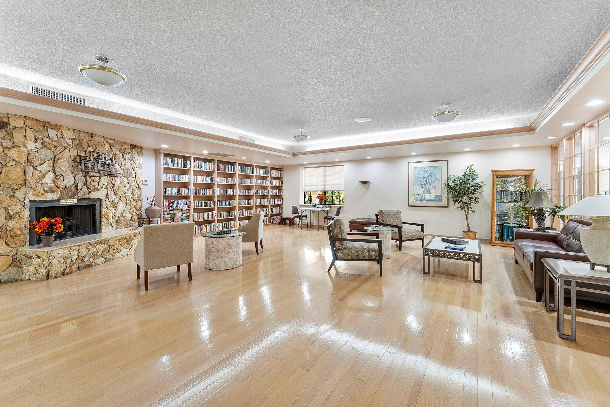 Golden Raintree III - Residential