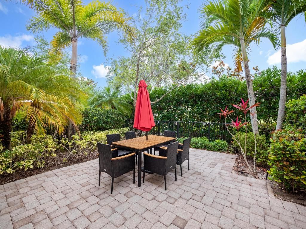 Photo of 4859 Cadiz Circle, Palm Beach Gardens, FL 33418 (MLS # R10891781)