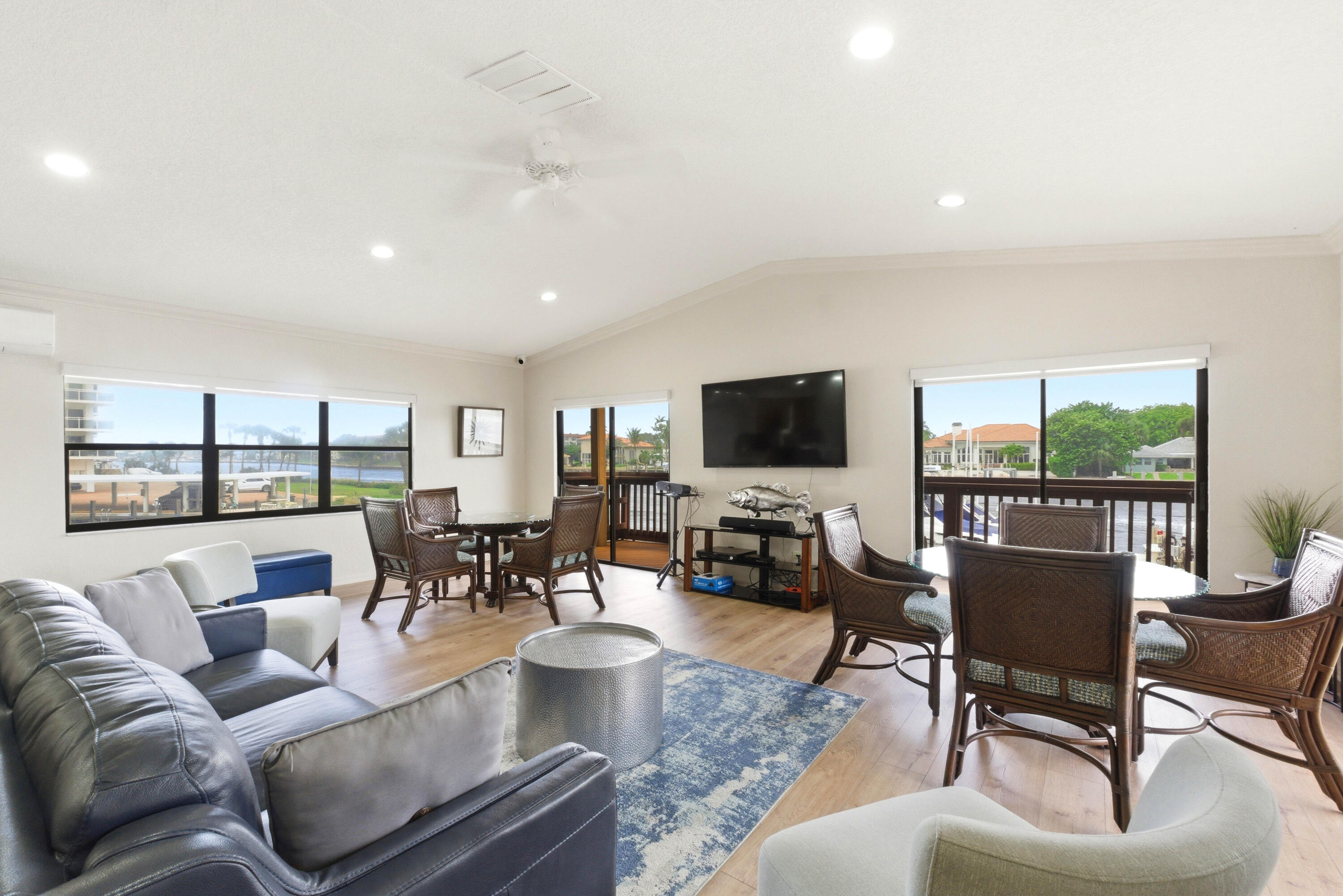 OVERLOOK CONDO - Residential