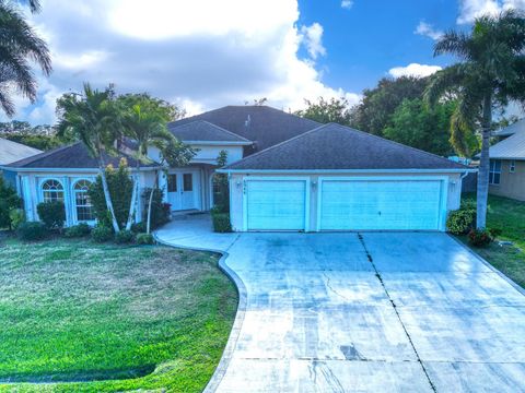 A home in Port St Lucie