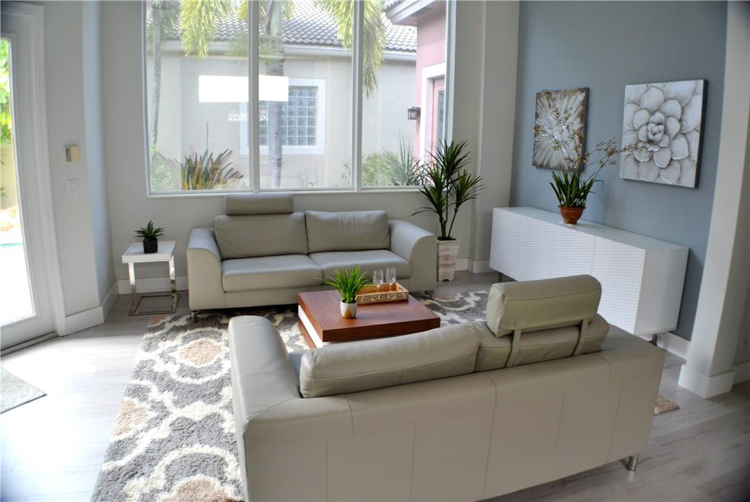 Heron Bay Four 160-1 B - Residential