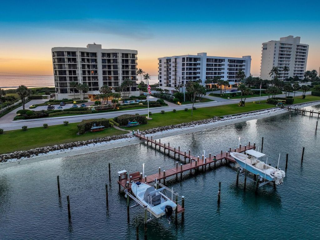 Photo of 19850 S Beach Road #8-D, Jupiter, FL 33469 (MLS # R11135760)