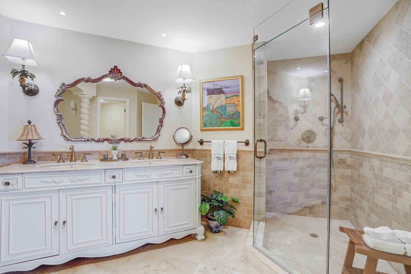 LANDFALL CONDO - Residential