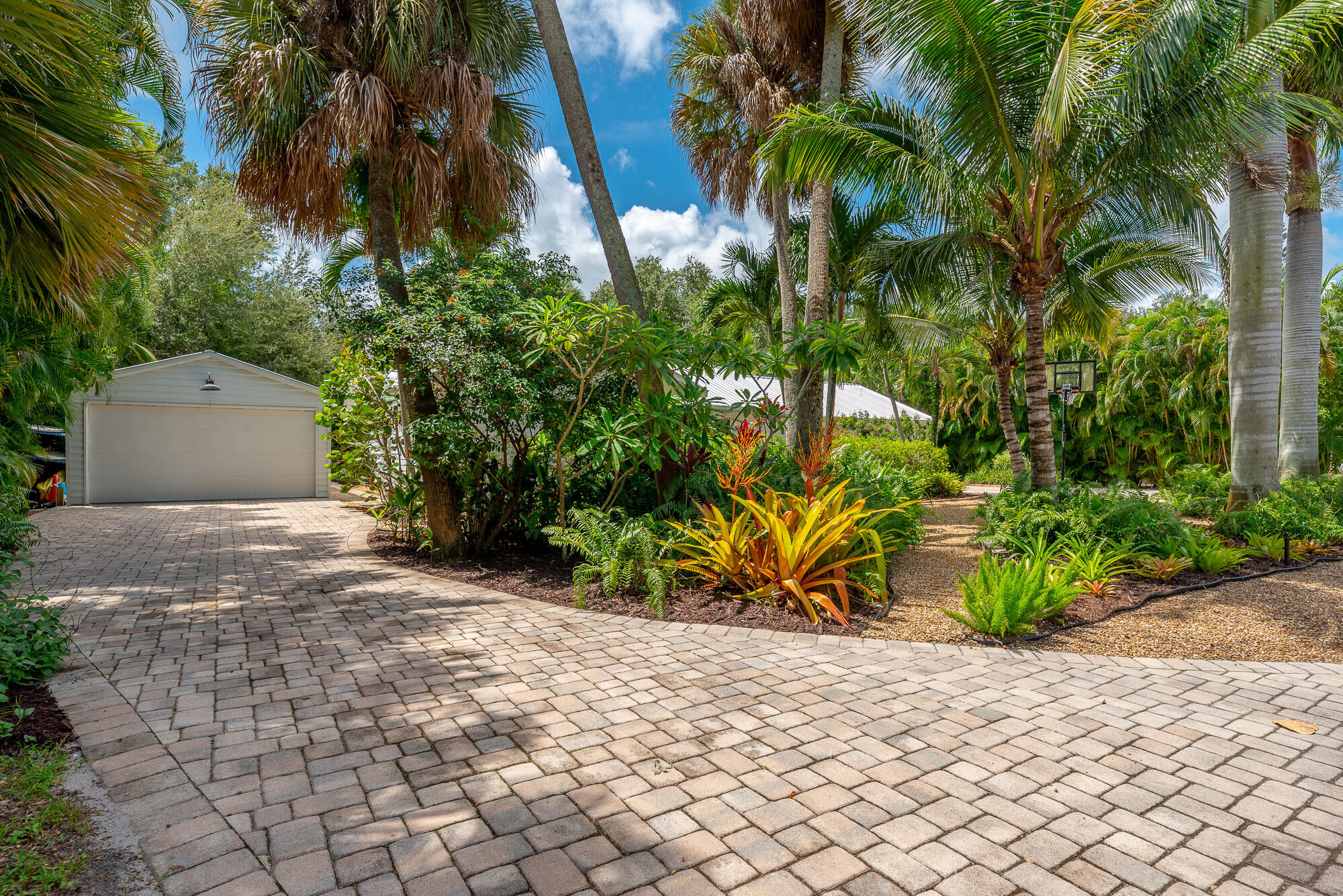 BESSEY'S 3RD ADDITION - Residential