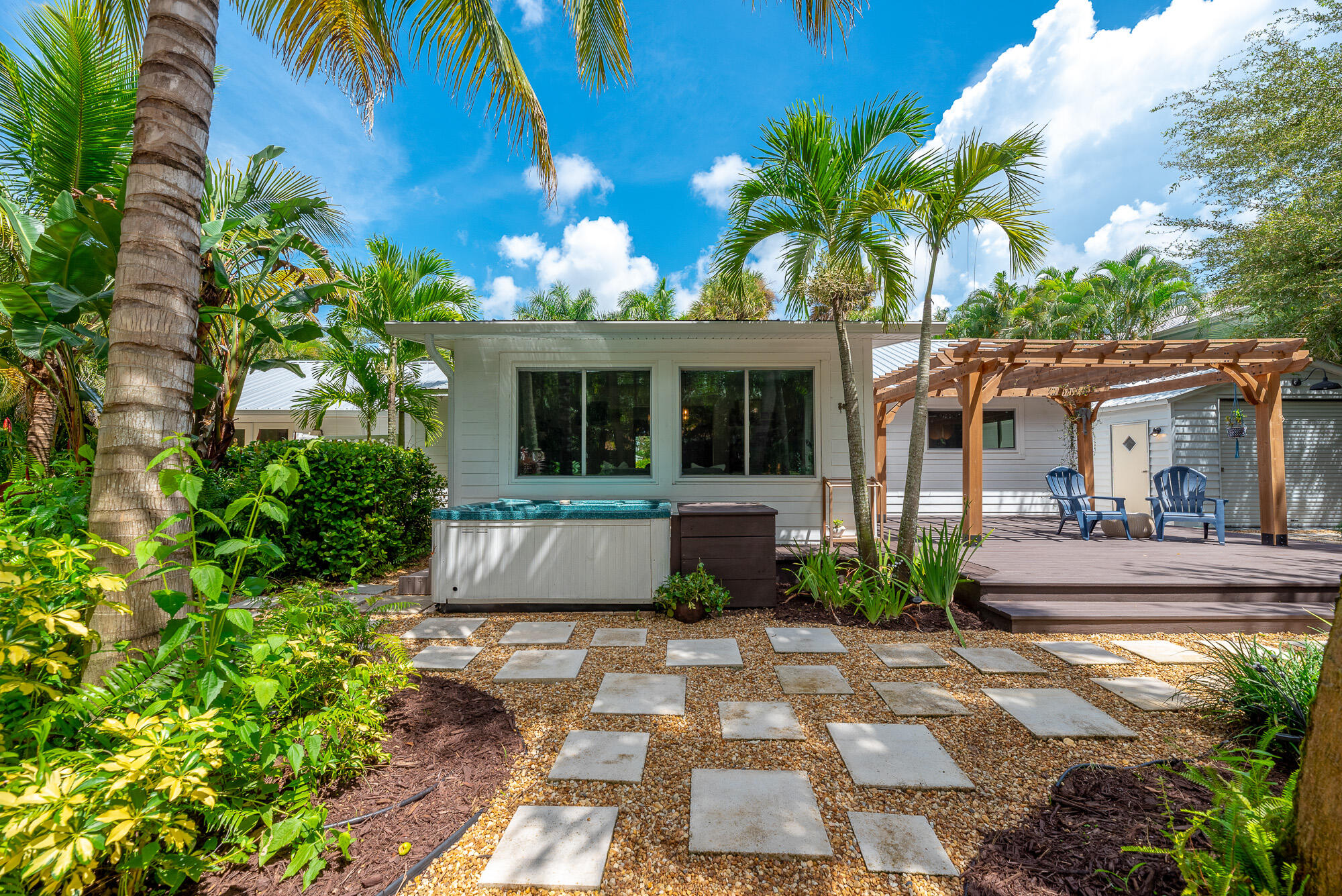 BESSEY'S 3RD ADDITION - Residential