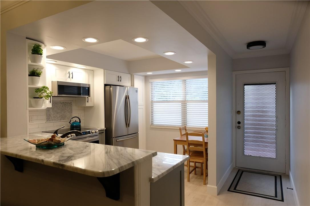 GRANADA VILLAGE - Residential