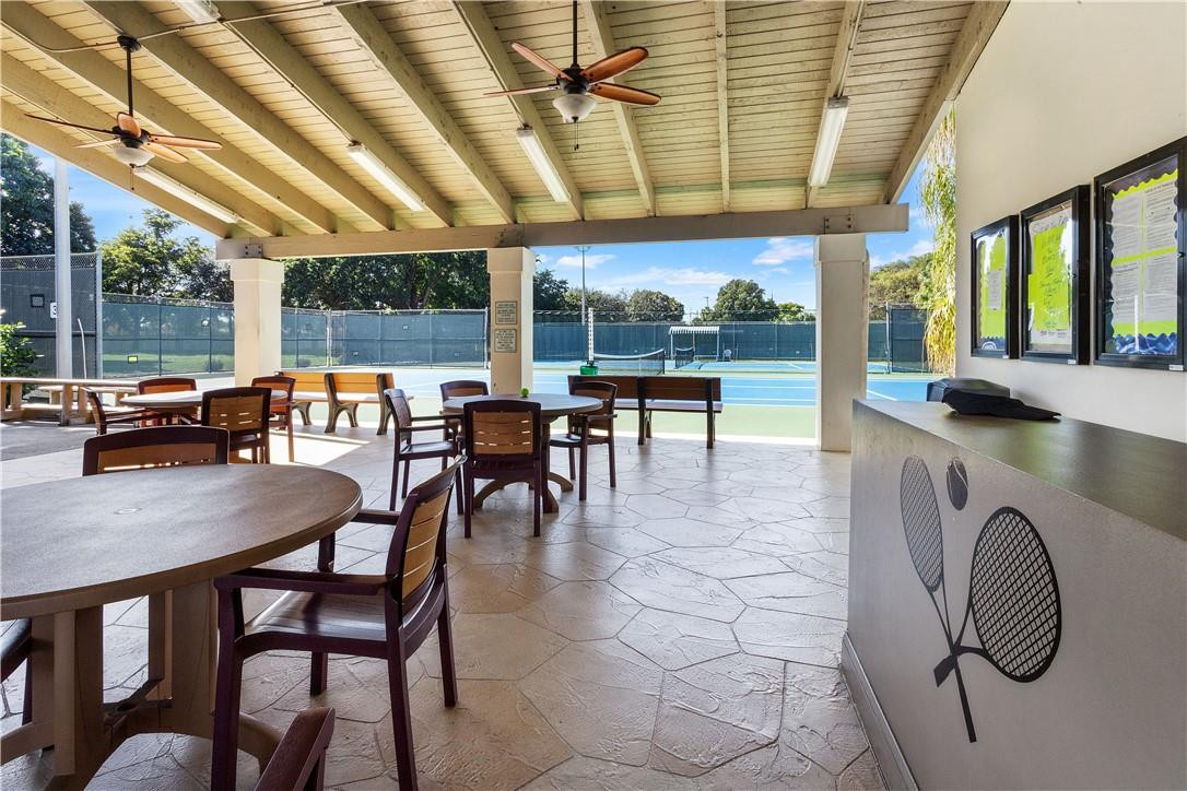 GRANADA VILLAGE - Residential