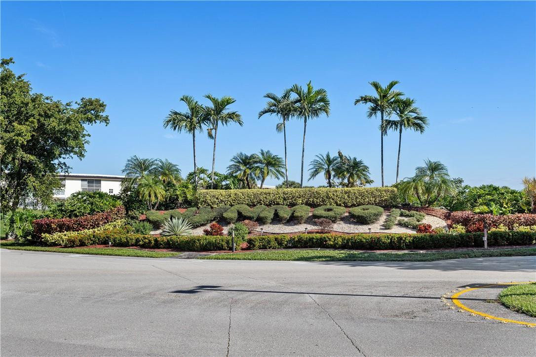 GRANADA VILLAGE - Residential