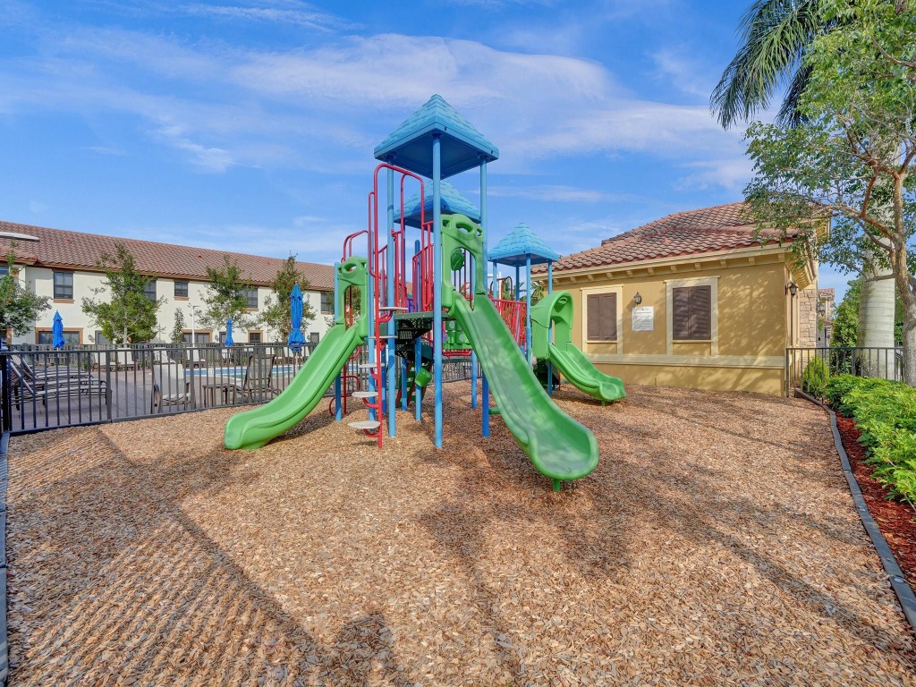 Town Parc @Miralago - Residential