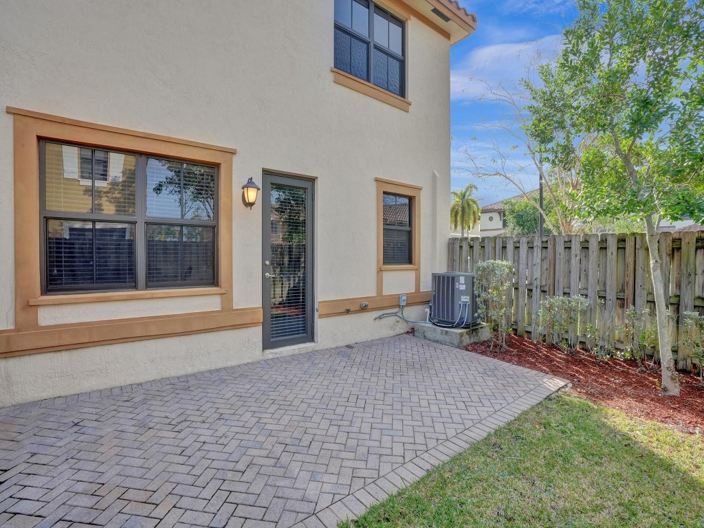 Town Parc @Miralago - Residential