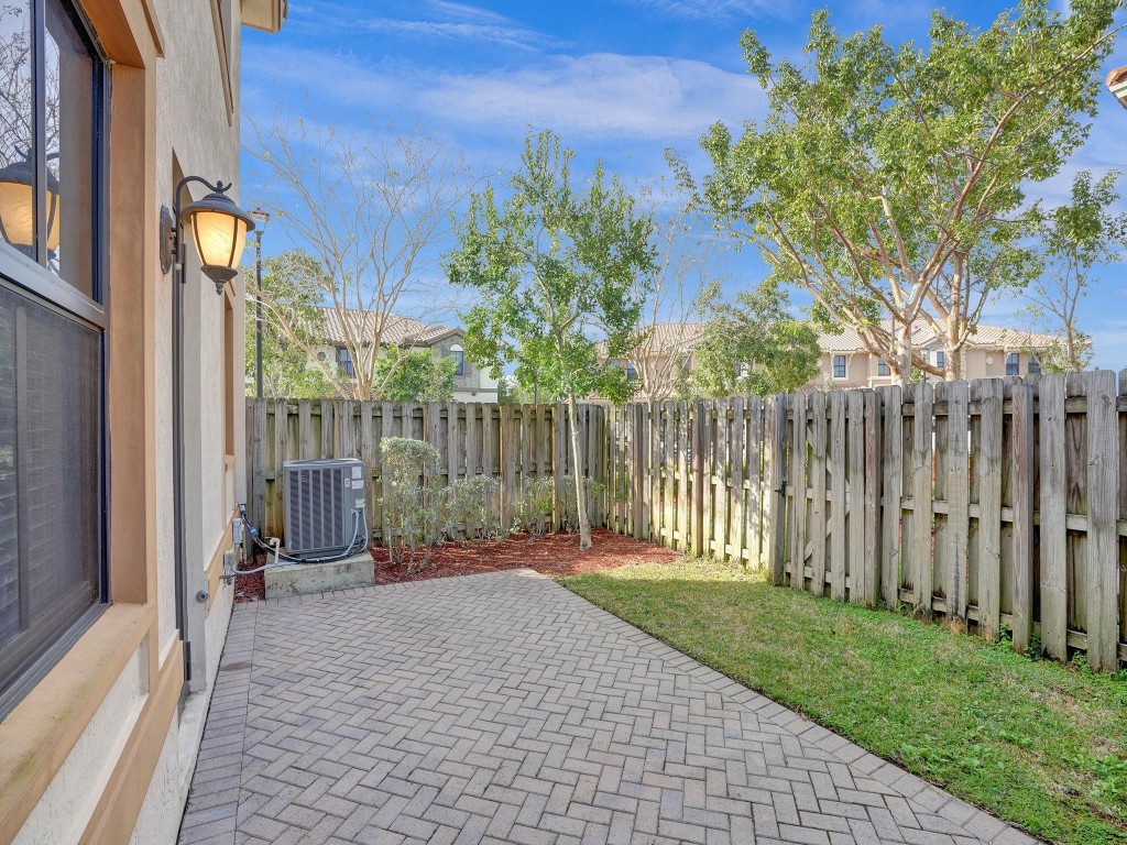 Town Parc @Miralago - Residential