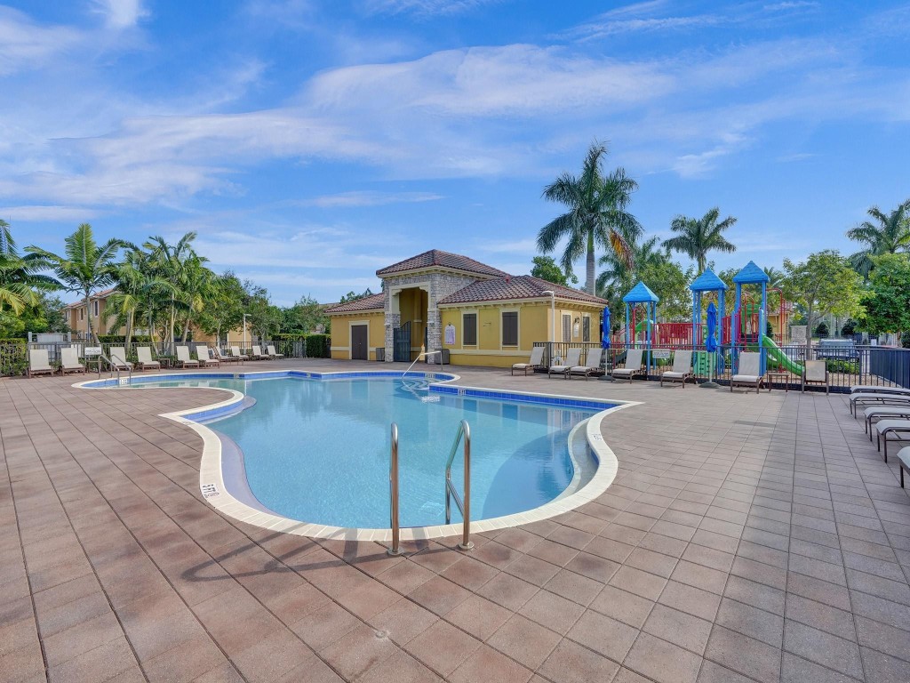 Town Parc @Miralago - Residential