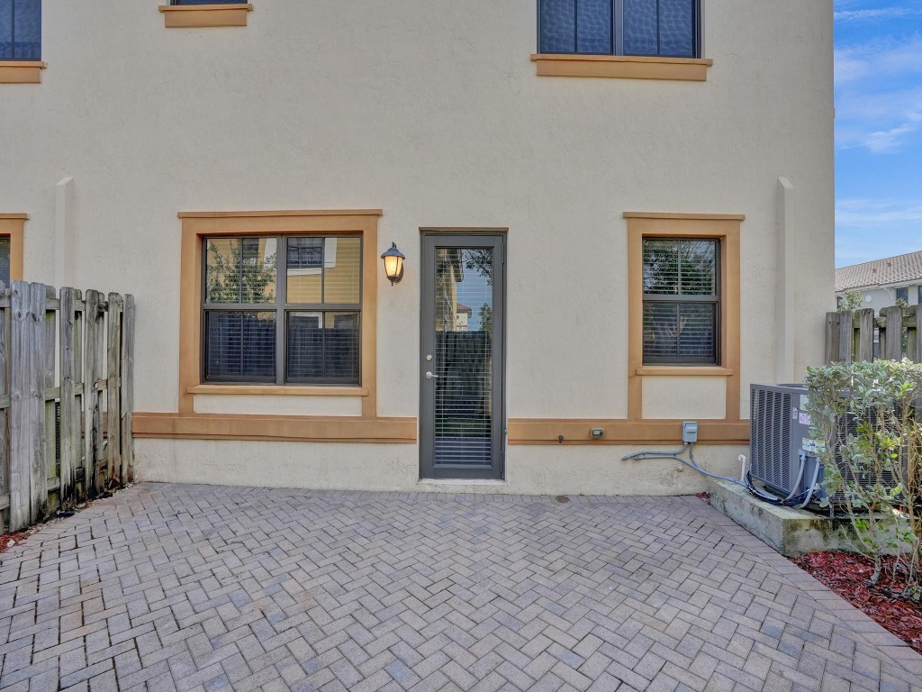 Town Parc @Miralago - Residential