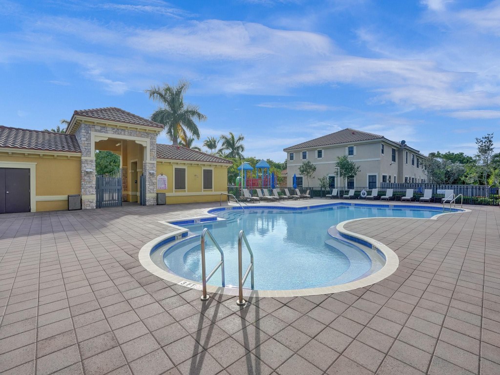 Town Parc @Miralago - Residential