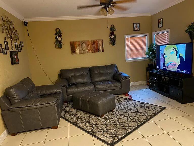 GRAND OAKS ON LAKE DAMON - Residential Lease
