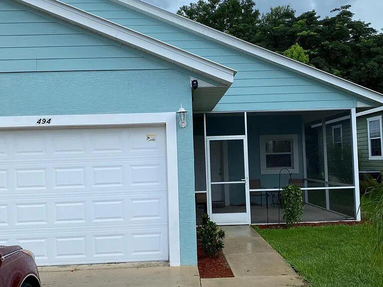 GRAND OAKS ON LAKE DAMON - Residential Lease