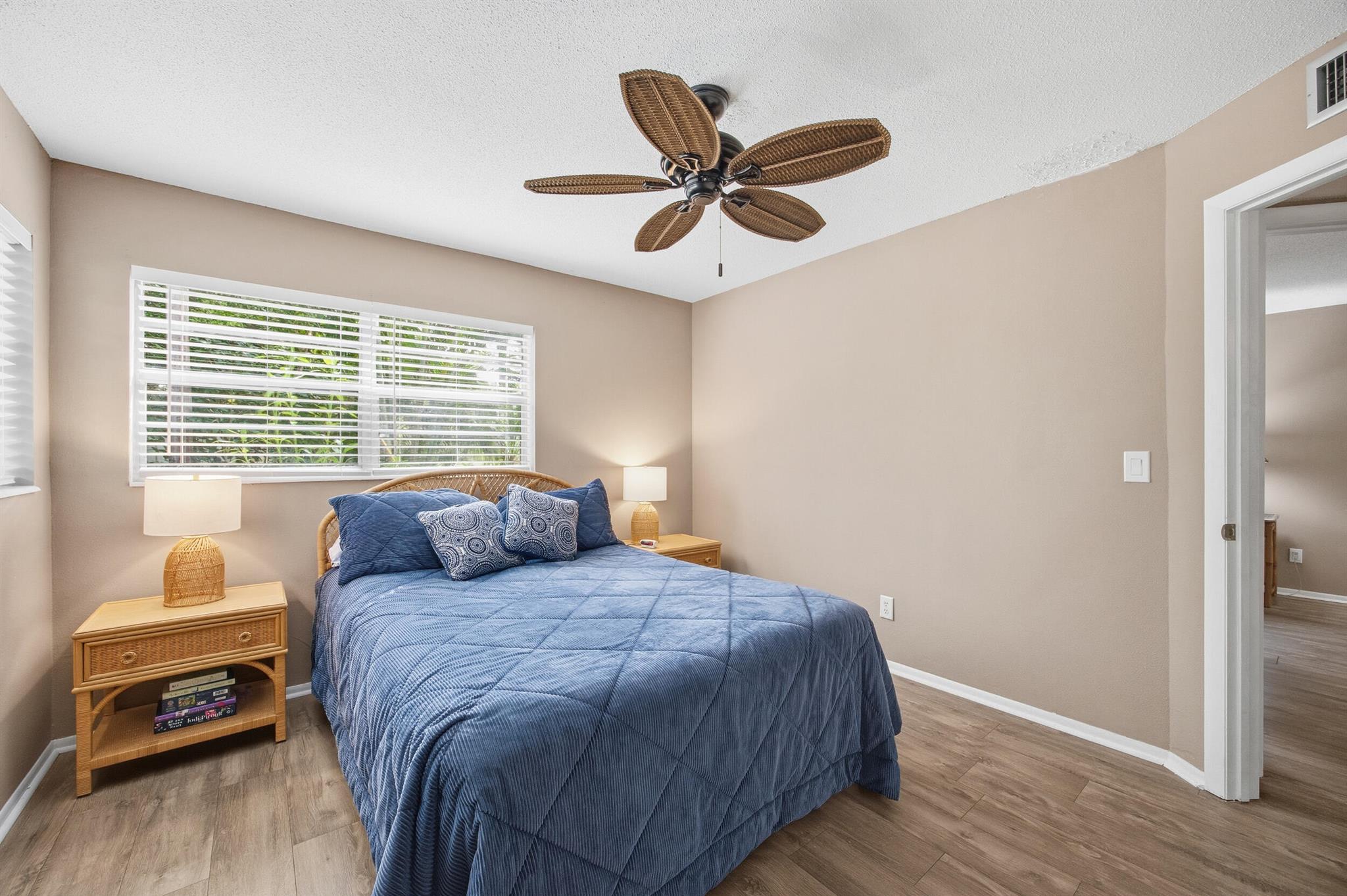 CEDAR POINTE CONDOMINIUM - Residential