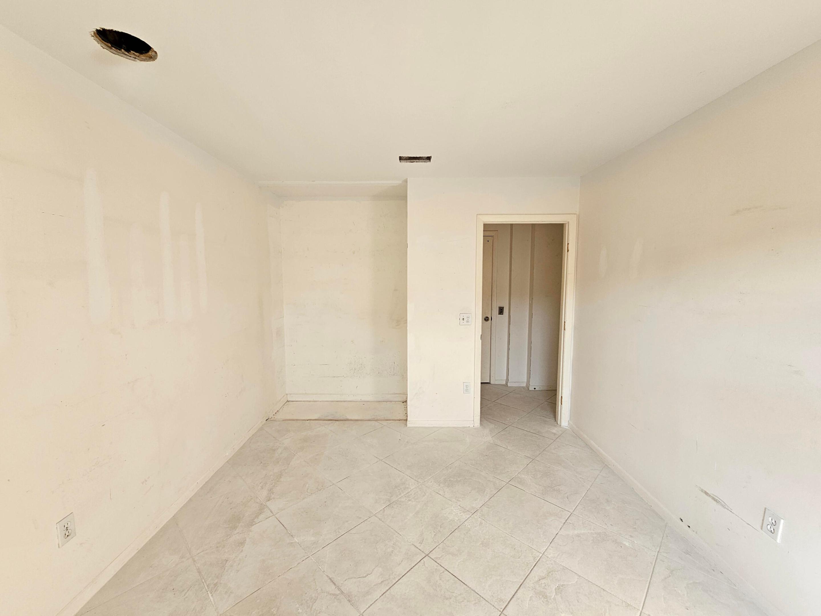 CARRARA VILLAGE CONDO - Residential