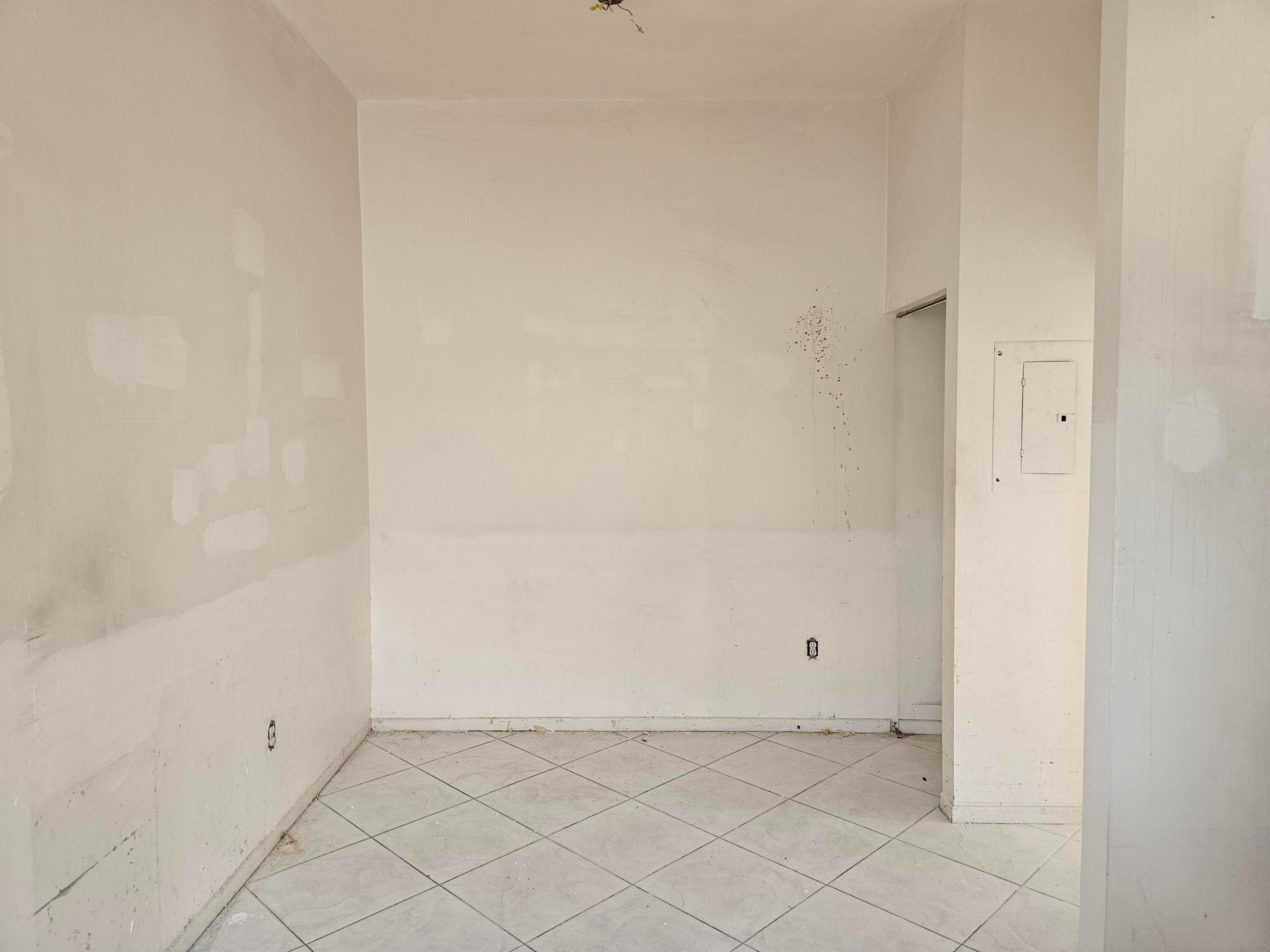 CARRARA VILLAGE CONDO - Residential