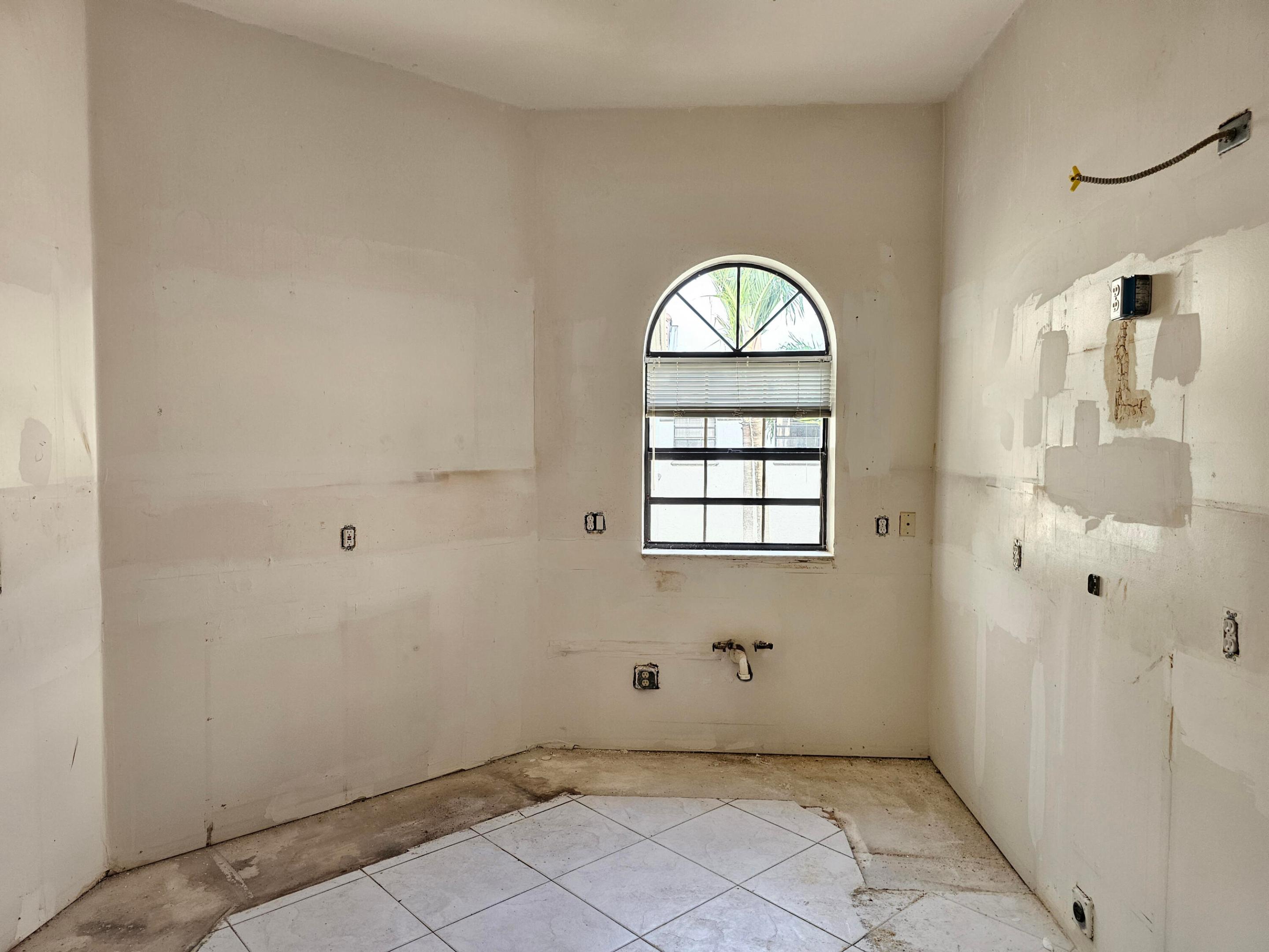 CARRARA VILLAGE CONDO - Residential