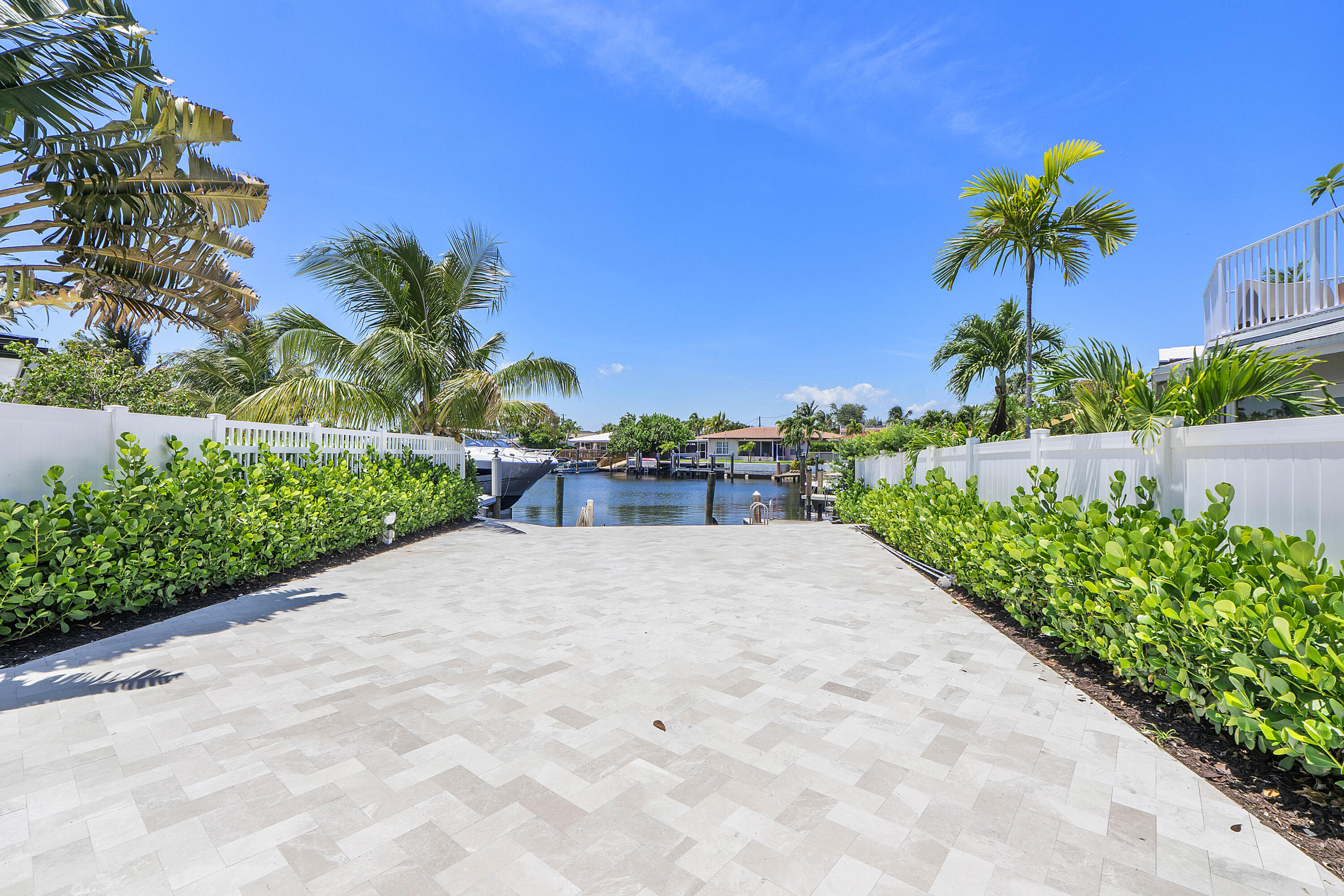CYPRESS COVE - Residential Income
