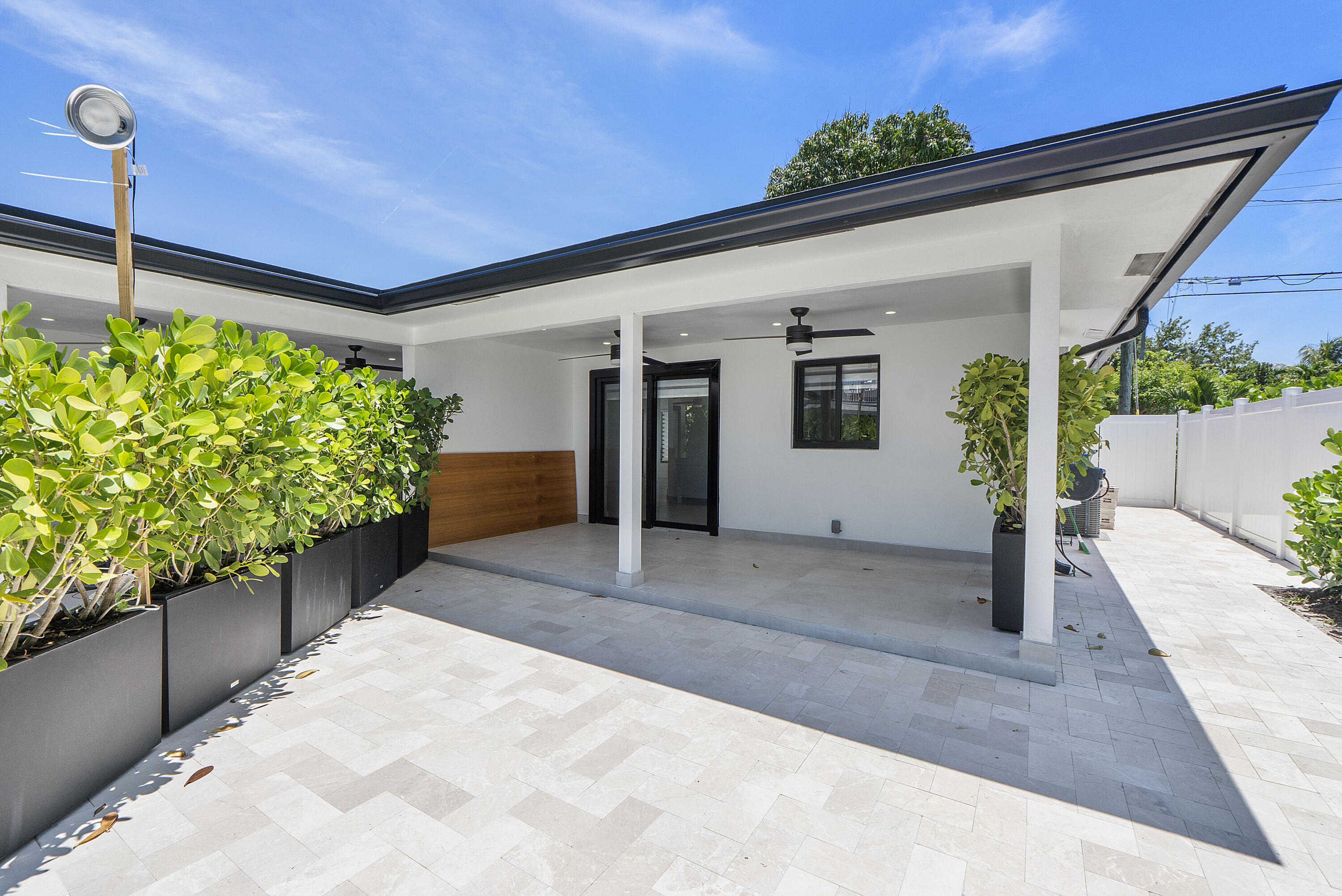 CYPRESS COVE - Residential Income