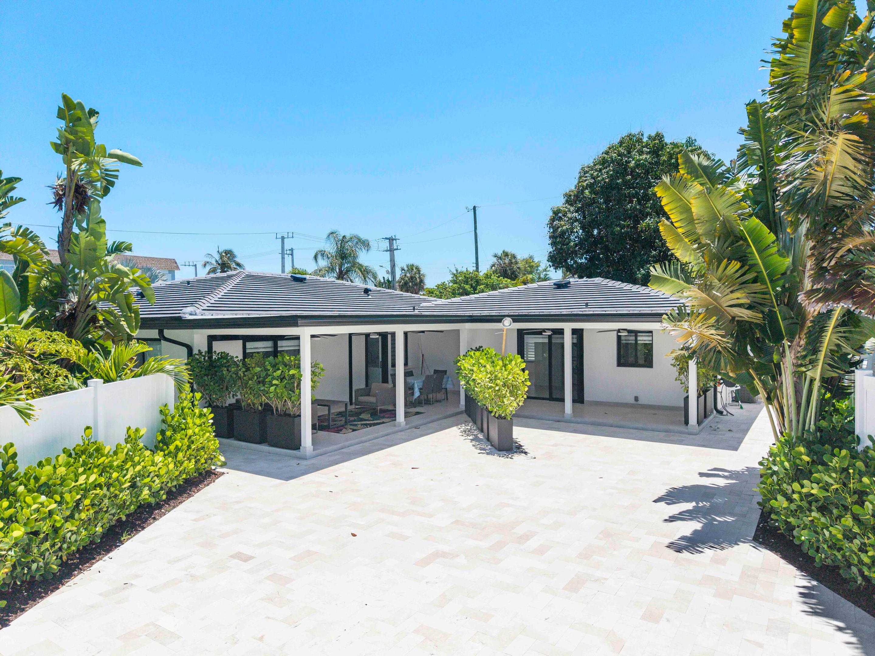 CYPRESS COVE - Residential Income
