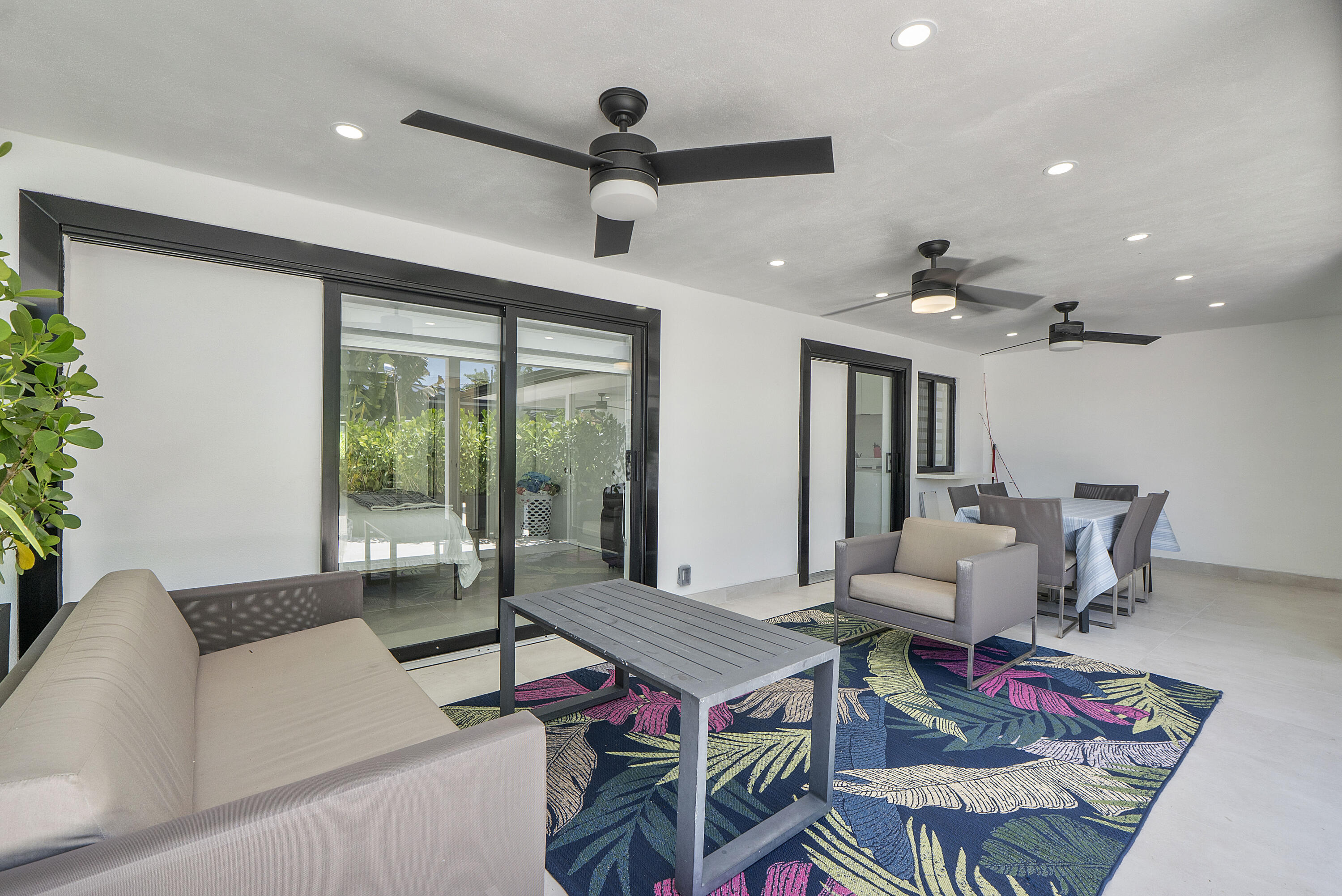 CYPRESS COVE - Residential Income