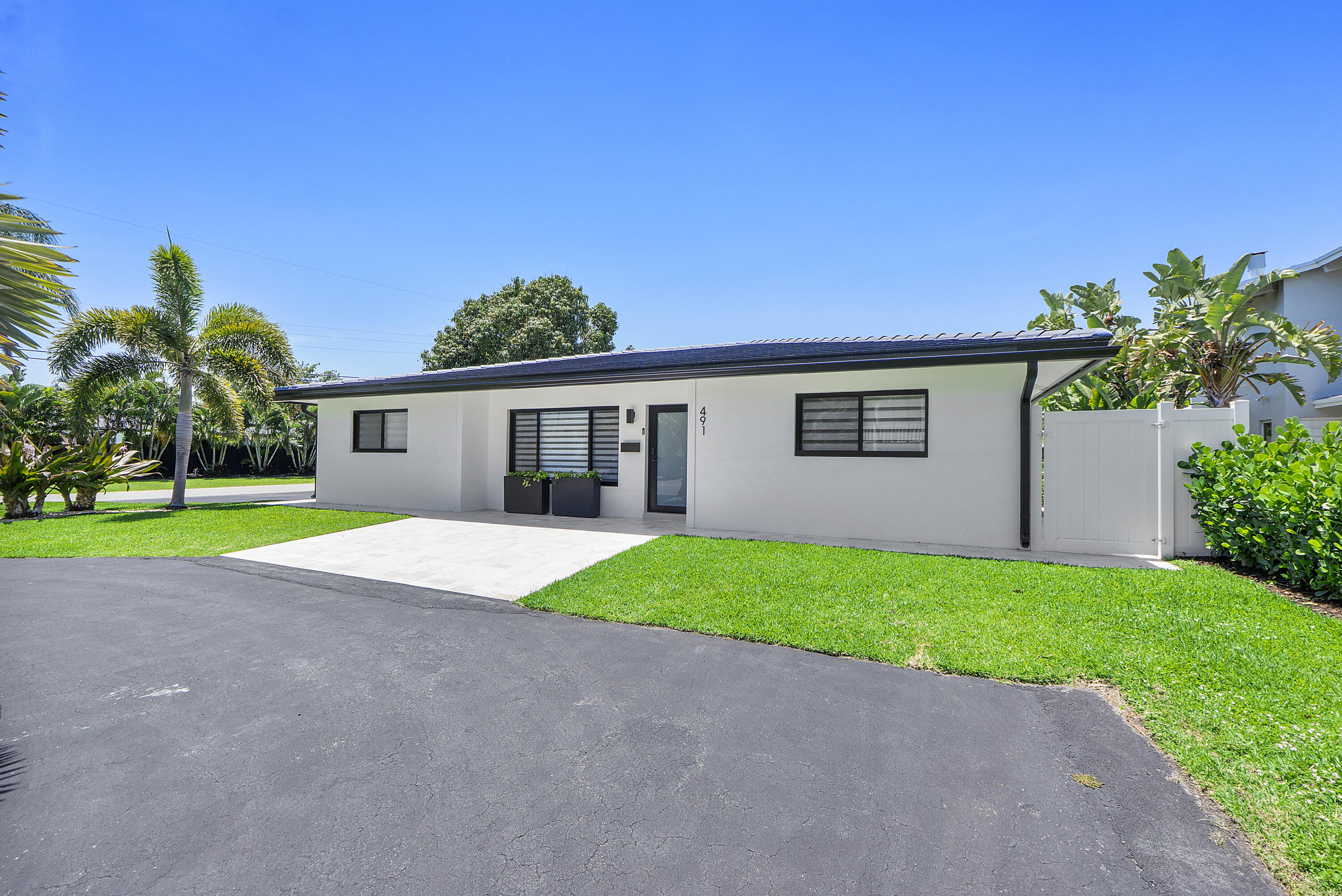 CYPRESS COVE - Residential Income
