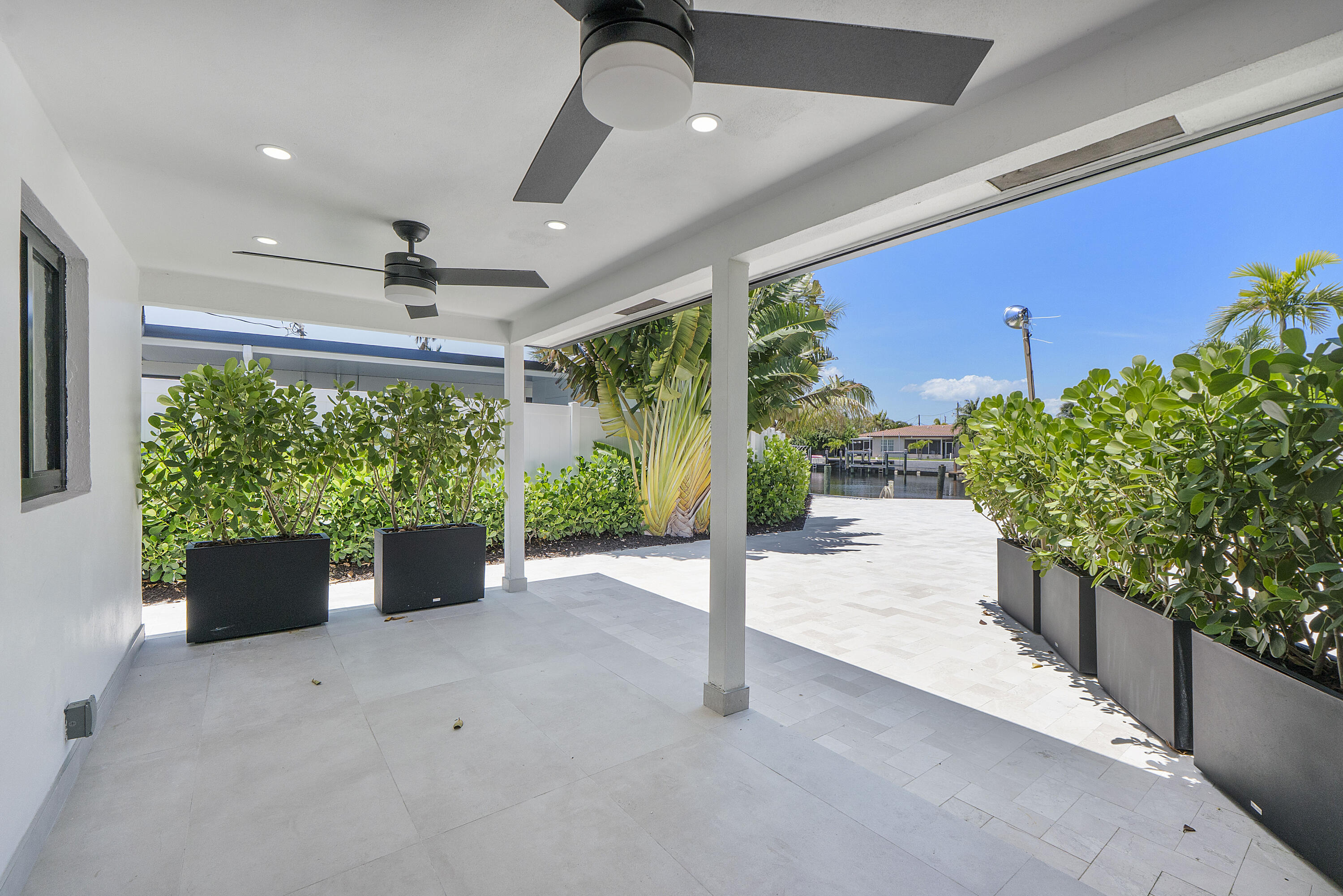 CYPRESS COVE - Residential Income
