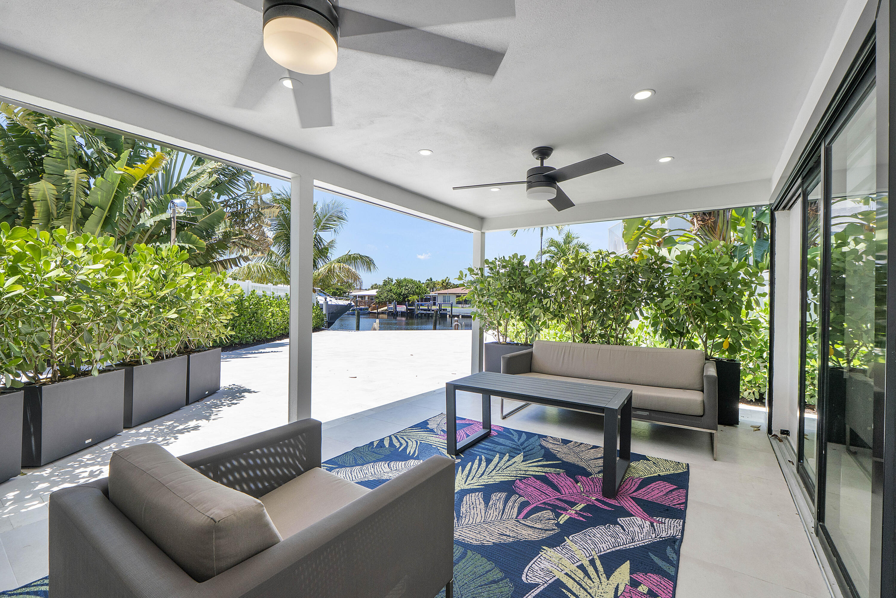 CYPRESS COVE - Residential Income